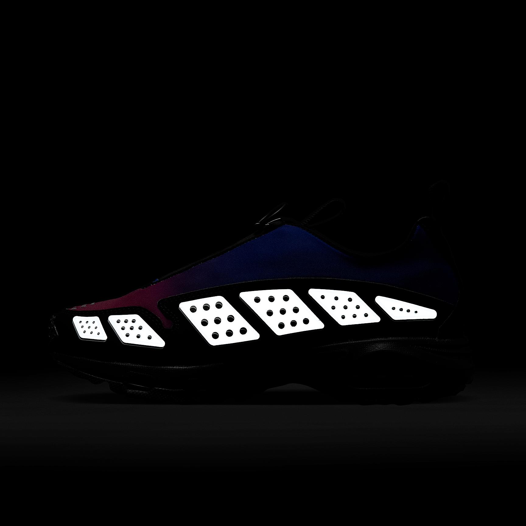 Nike Womens Air Max SNDR Shoes | HJ8080-501 Product Image