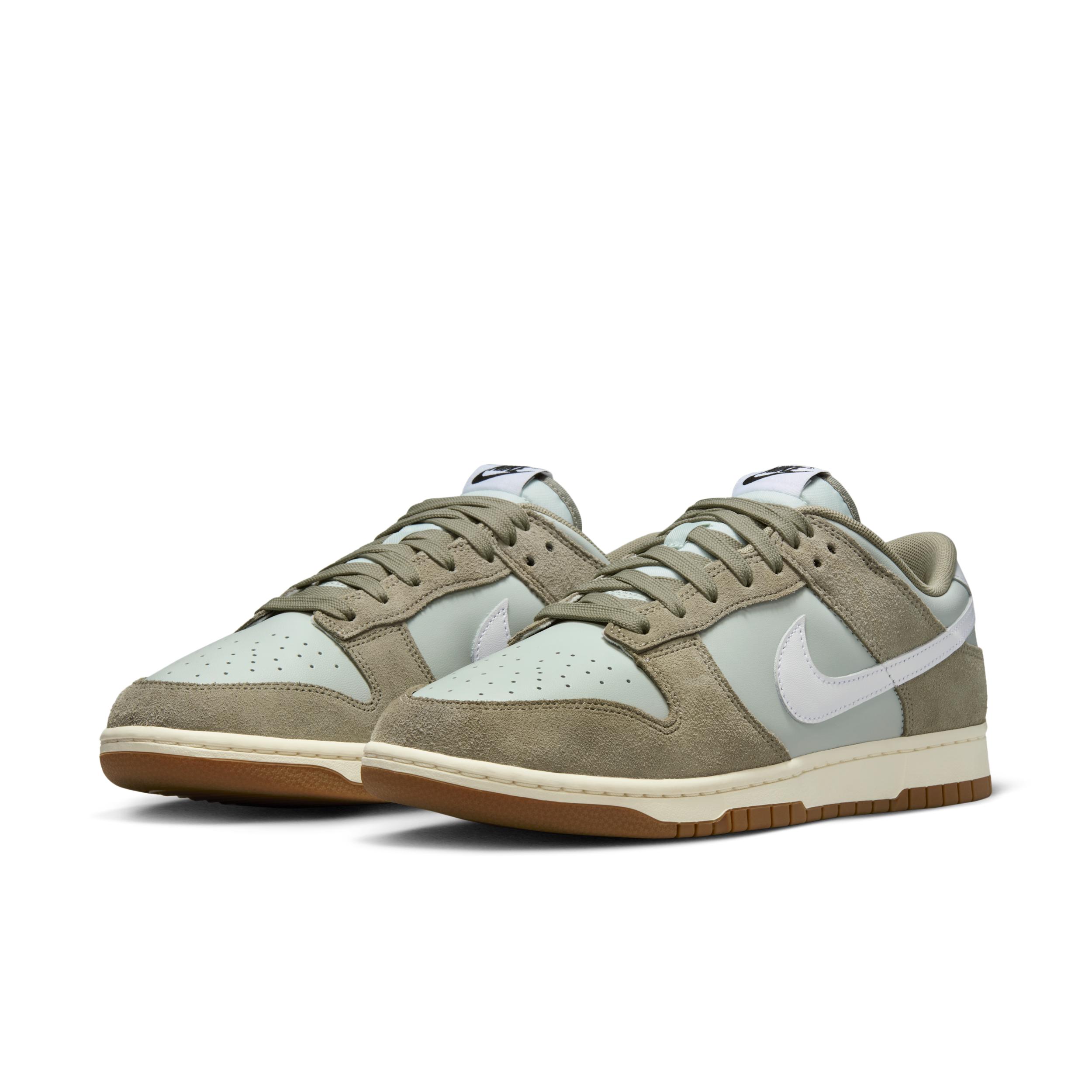 Nike Mens Dunk Low Retro SE Shoes | IB6399-002 Product Image