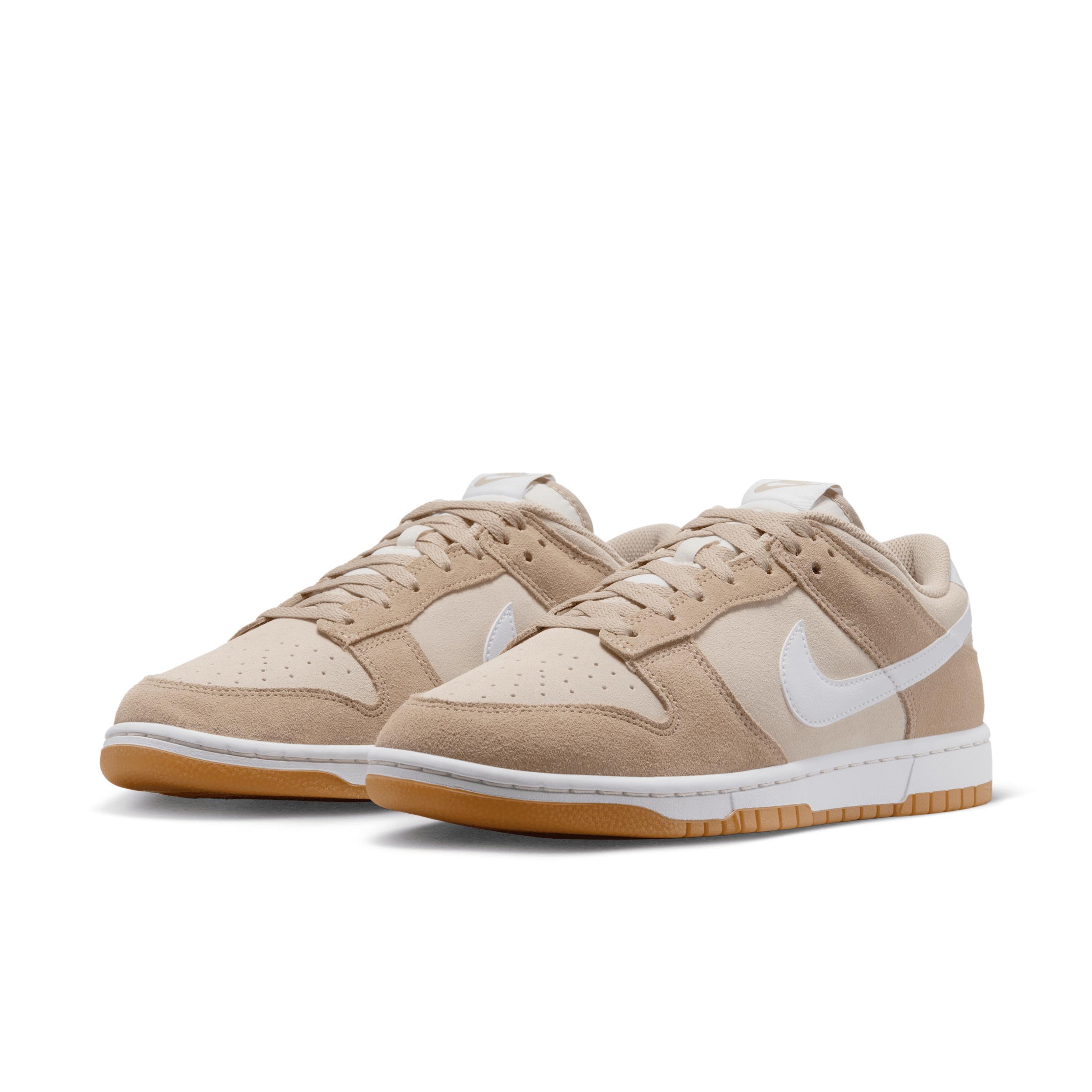 Nike Men's Dunk Low Retro SE Shoes Product Image