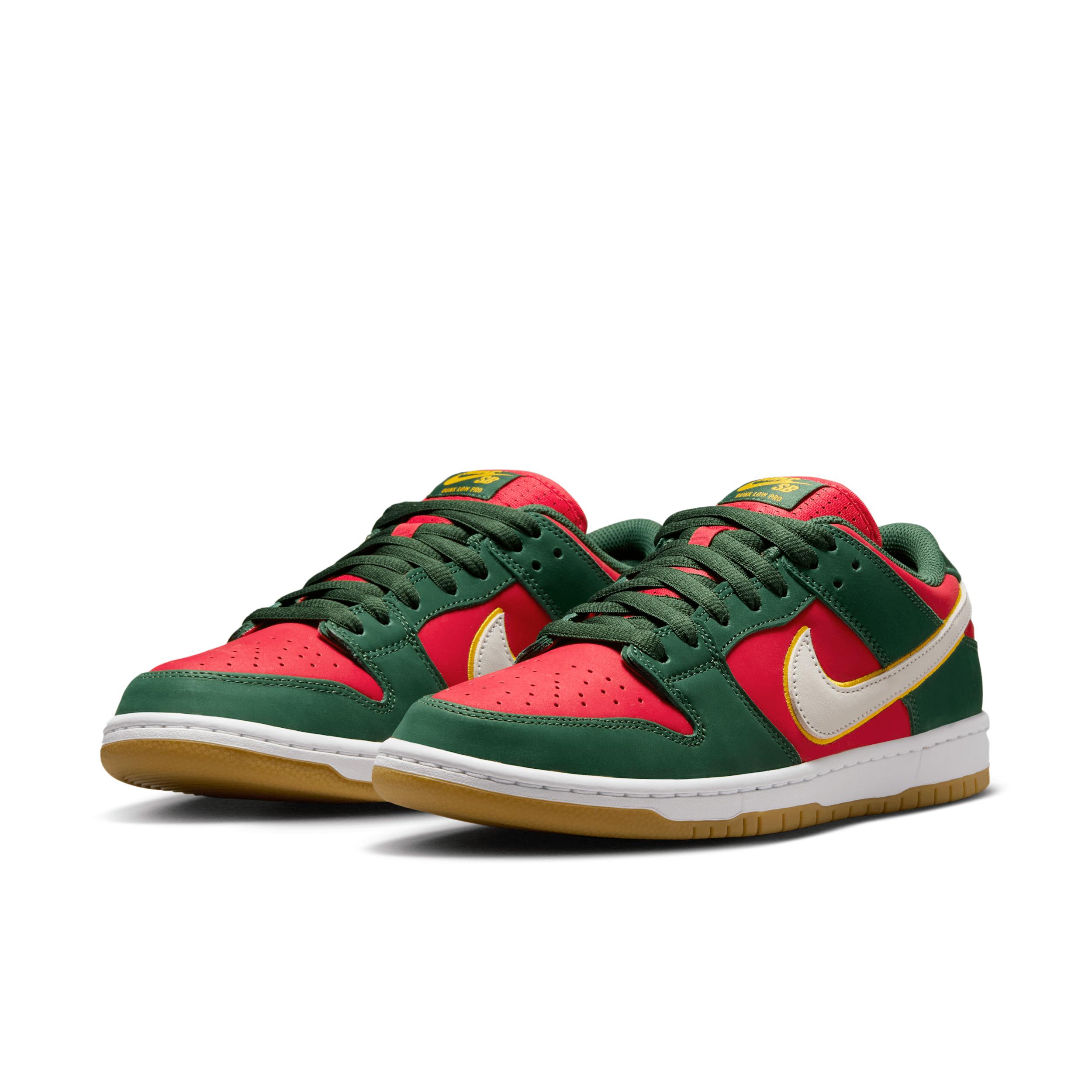 Men's Nike SB Dunk Low Pro Premium Skate Shoes Product Image