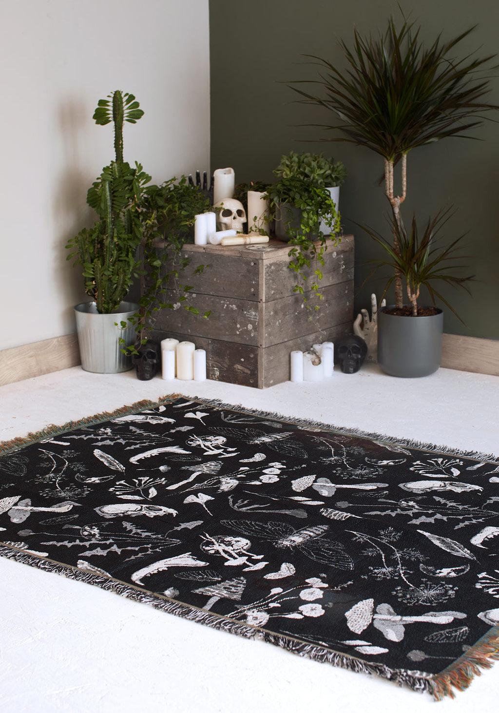 Earth Magic Woven Blanket Product Image