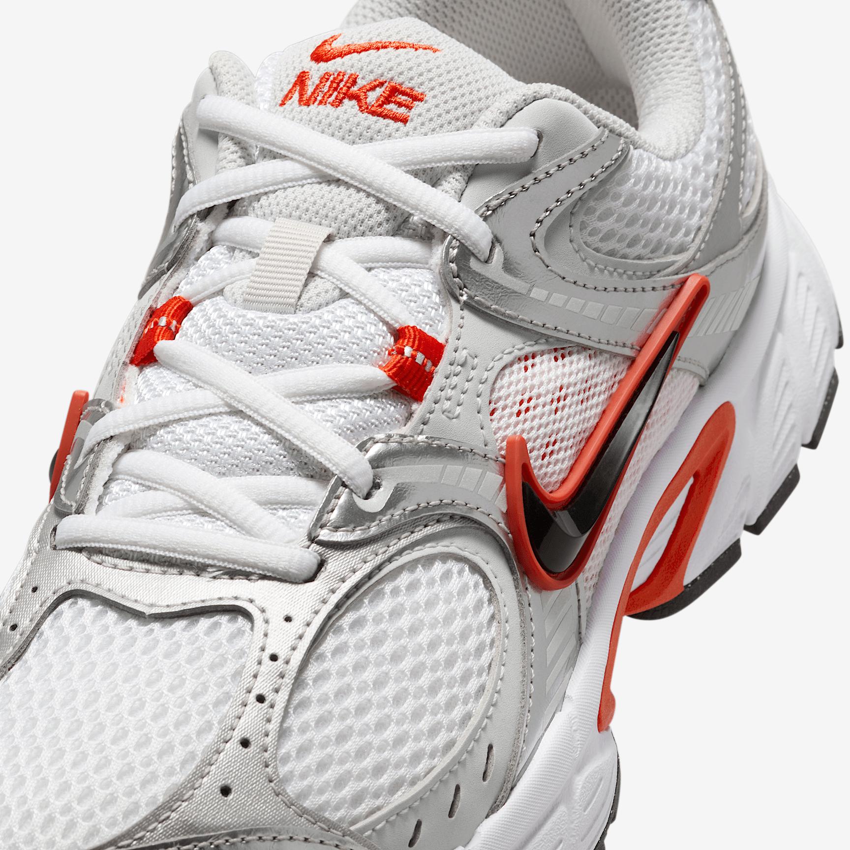 Nike Womens V5 RNR Shoes with Reflective Accents | HQ7901-101 Product Image