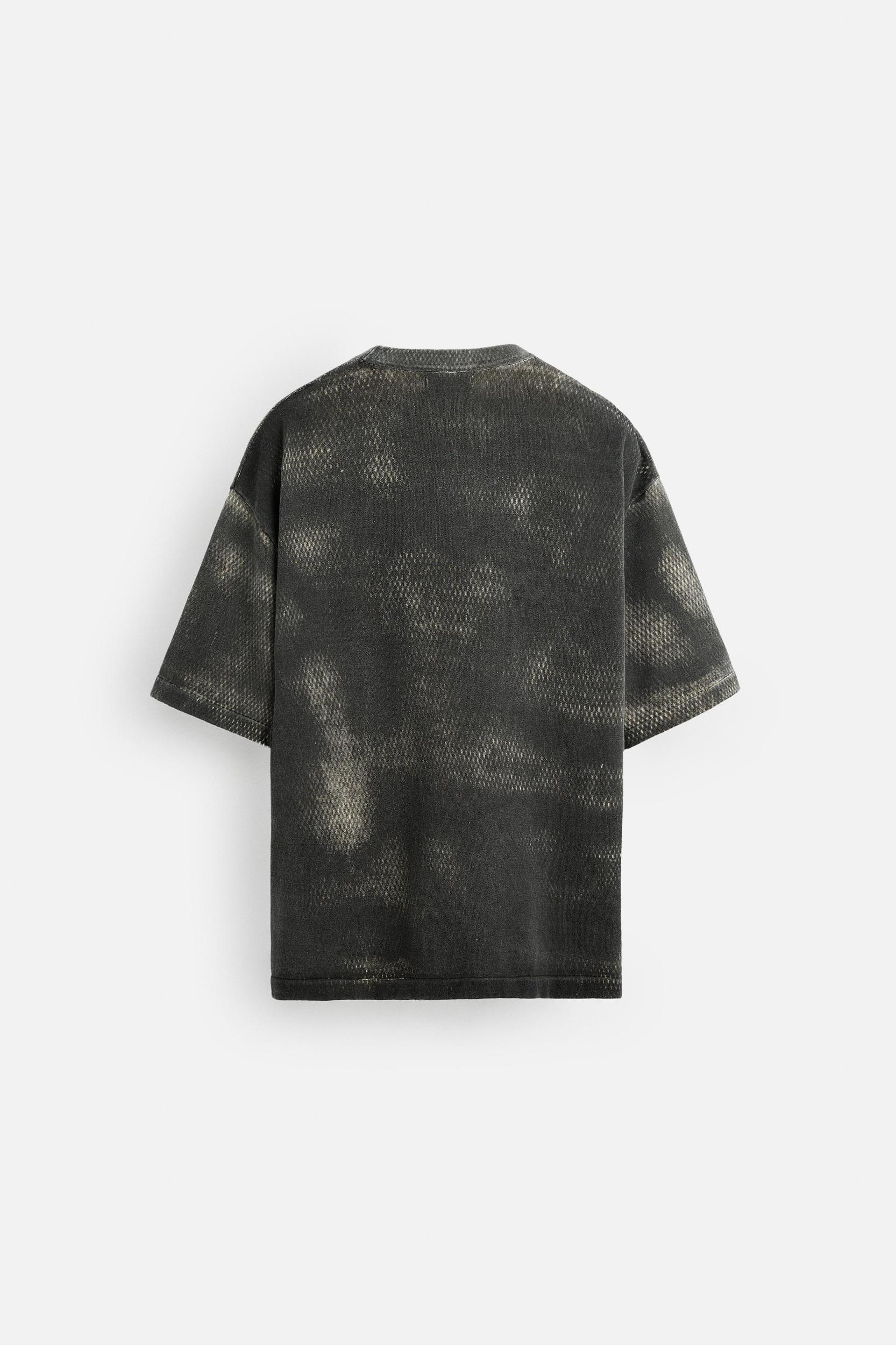 WASHED PRINT KNIT T-SHIRT Product Image