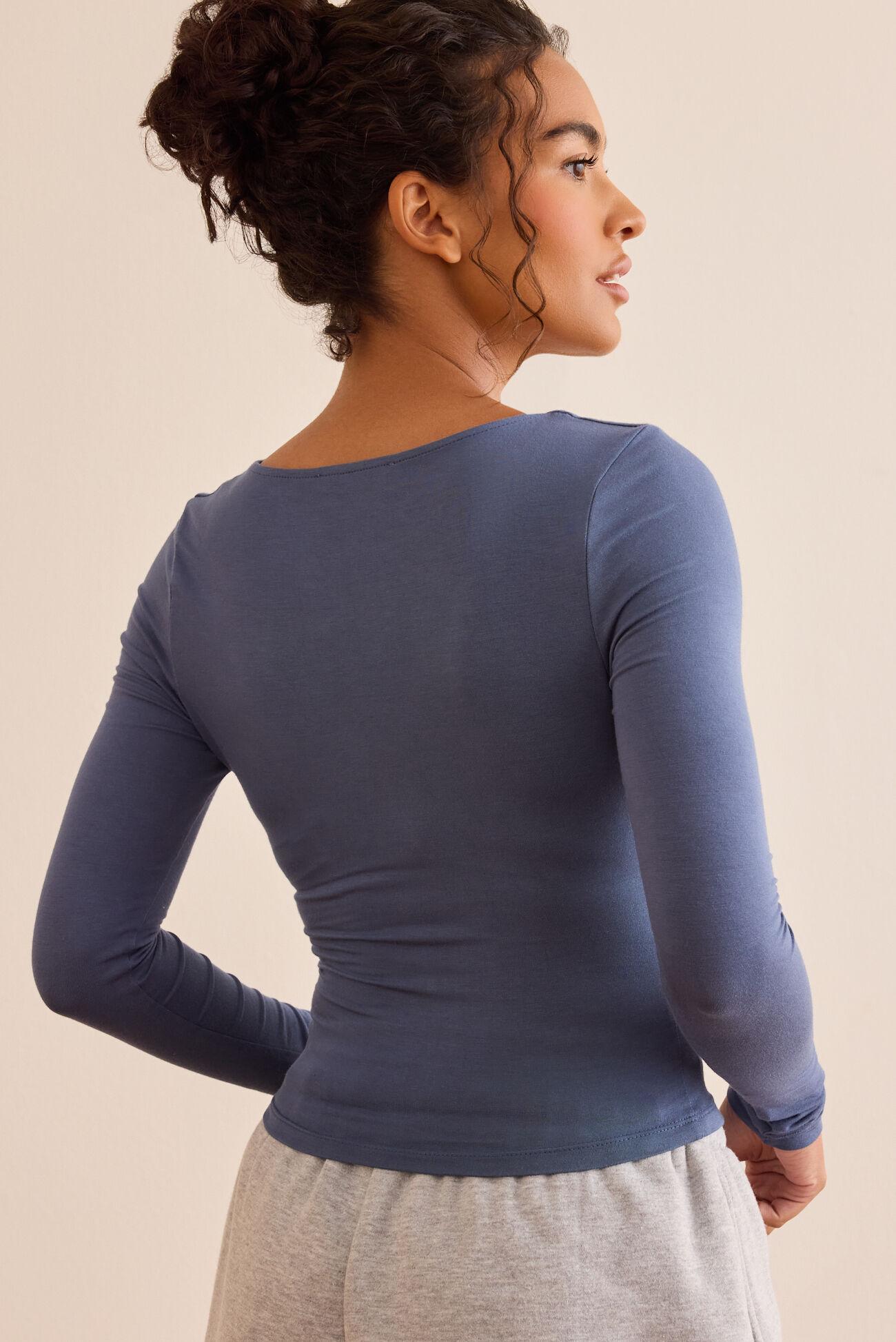 Relax Long Sleeve Layer Product Image