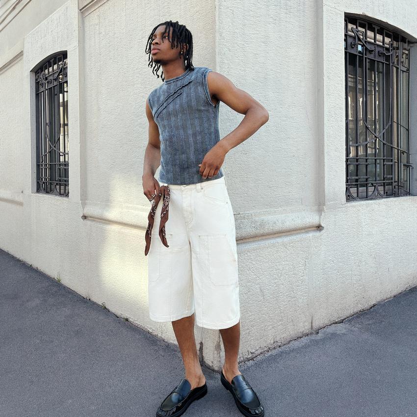 Faded vest Product Image