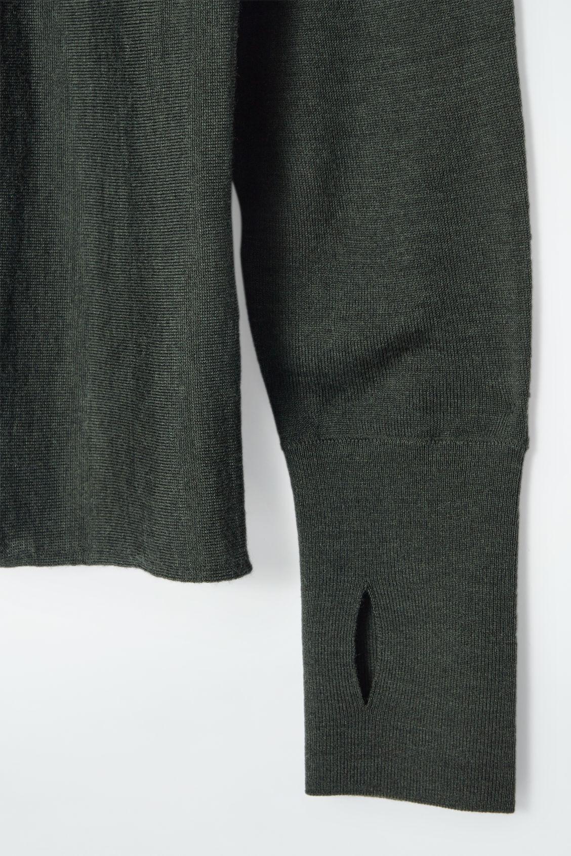 THE FUNNEL-NECK MERINO WOOL SWEATER Product Image