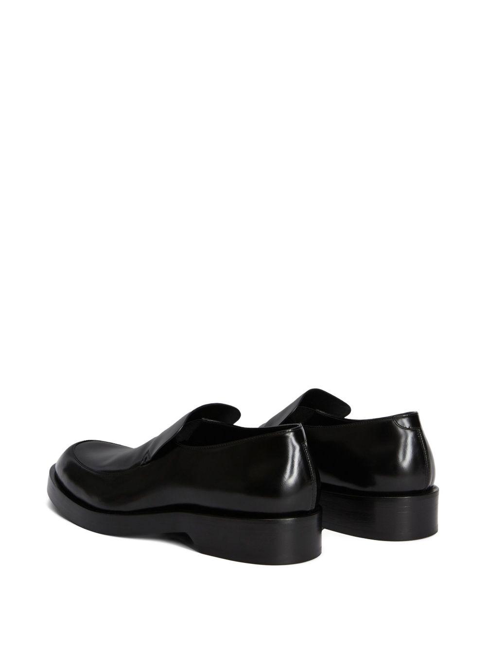 round-toe leather loafers Product Image