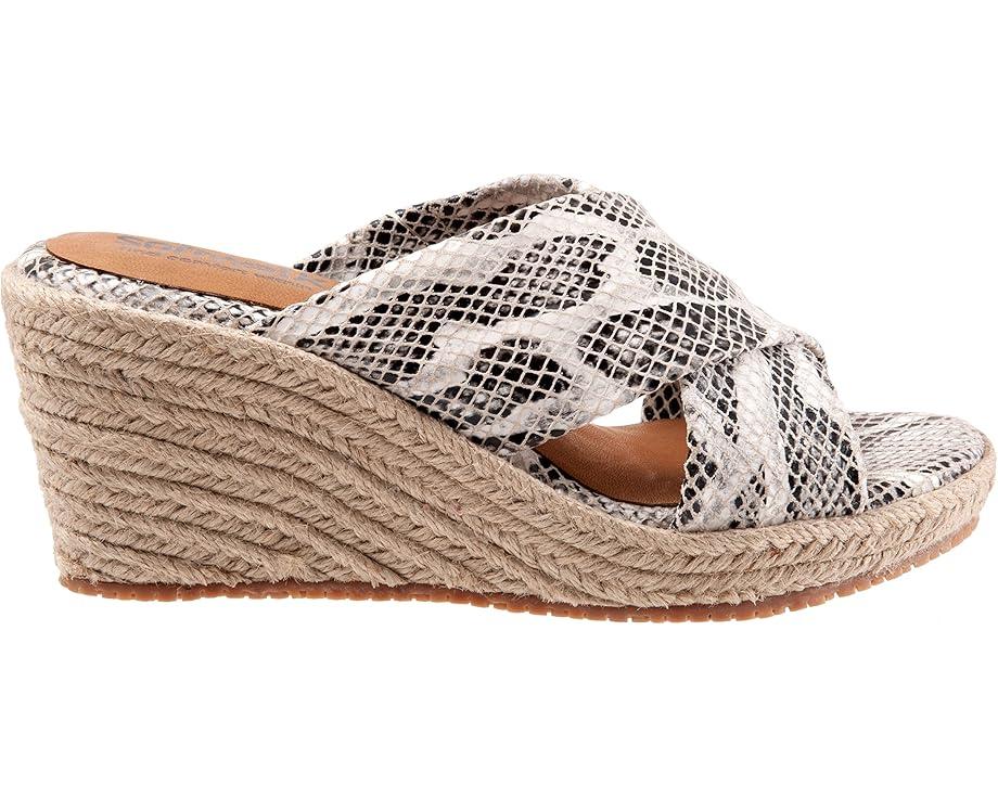 Women's SoftWalk Halsey Product Image