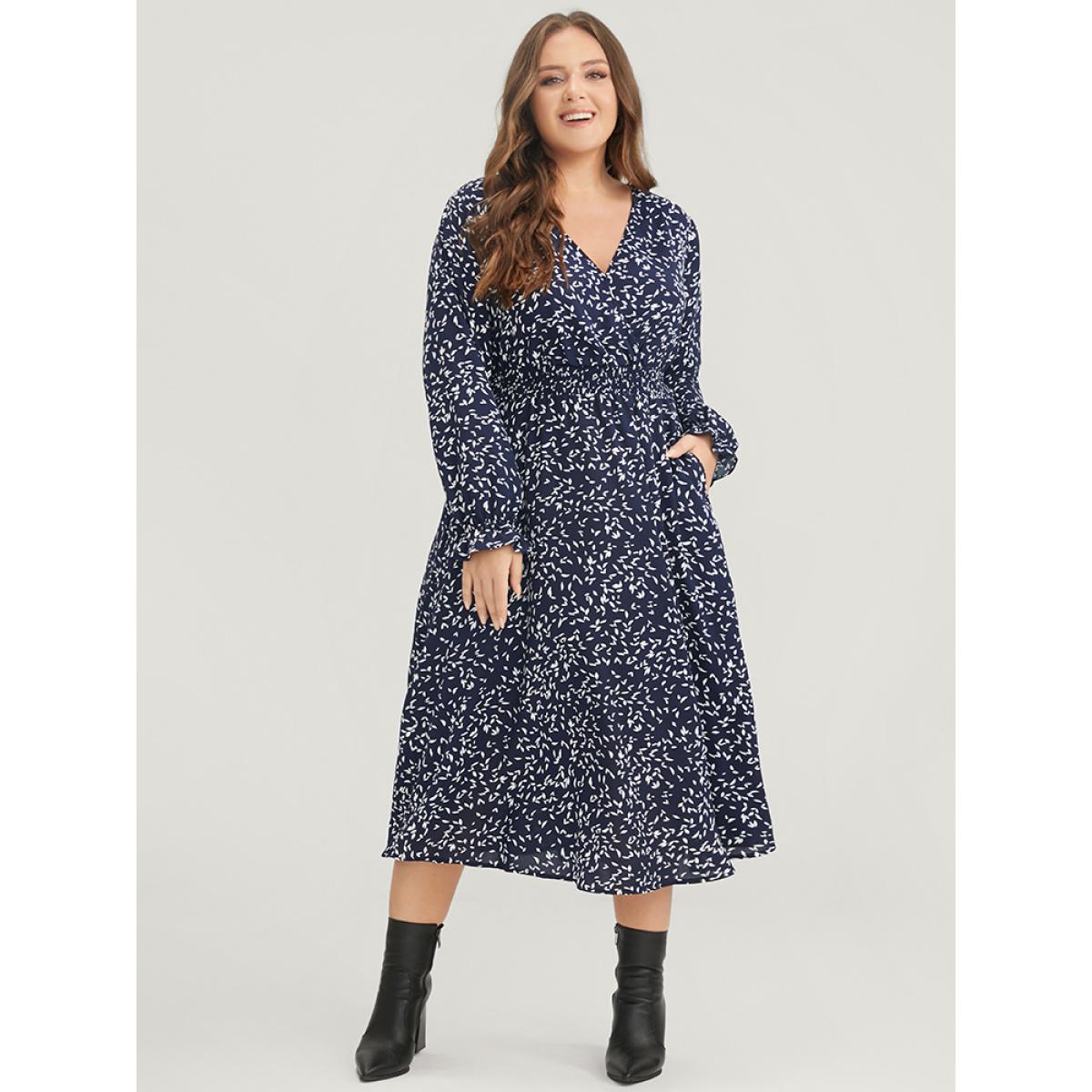 Plus Size Plant Print Pocket Lantern Sleeve Wrap Shirred Dress Indigo Women Elegant Shirred V-neck Long Sleeve Curvy Midi Dress BloomChic 26/4X Product Image