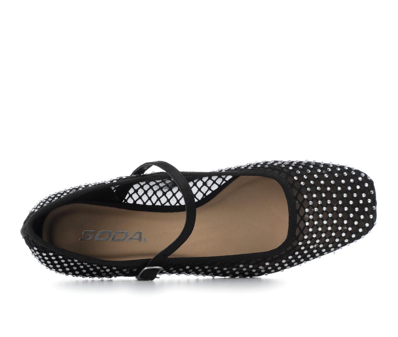Women's Soda Geneva-S Flats Product Image