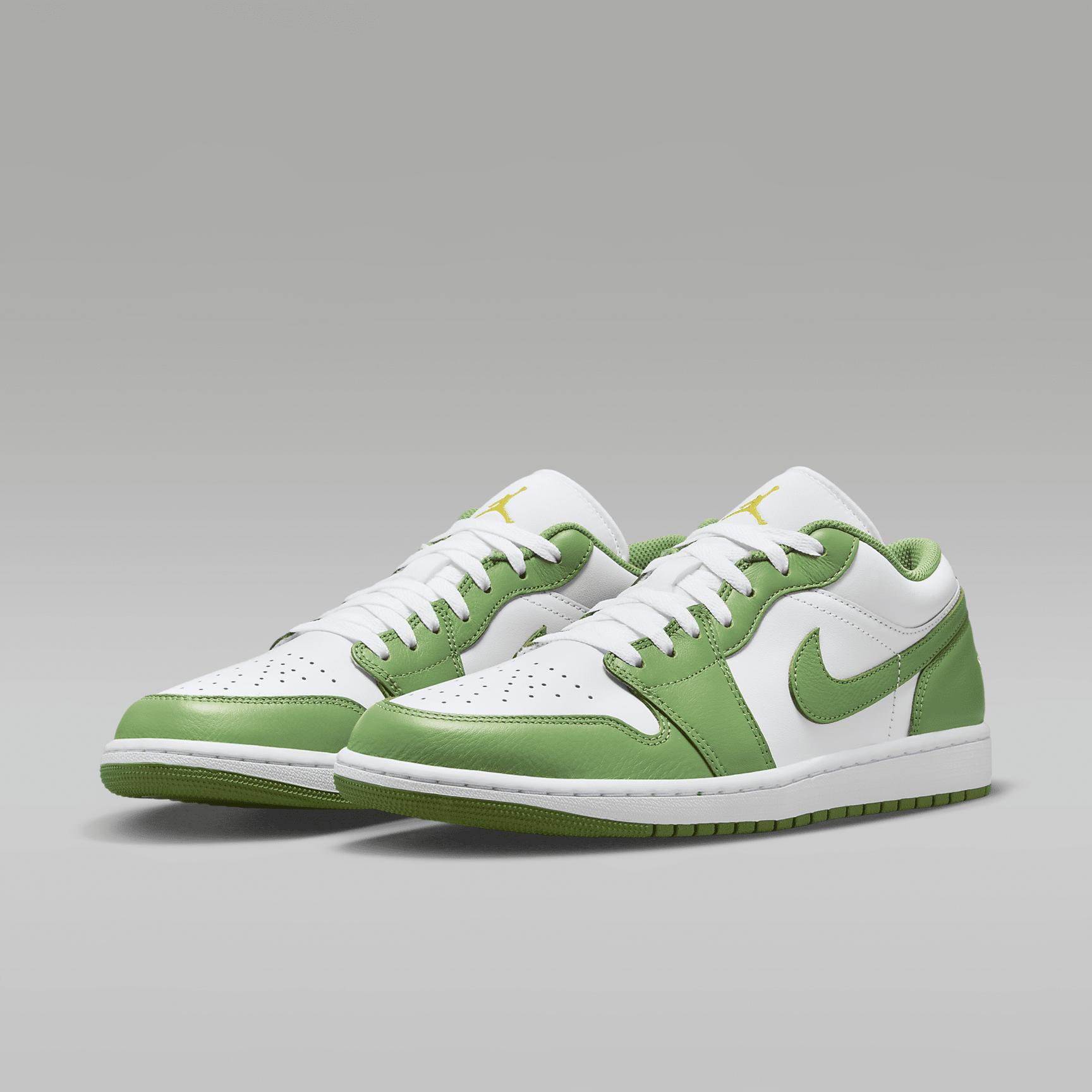 Air Jordan 1 Low SE Men's Shoes Product Image