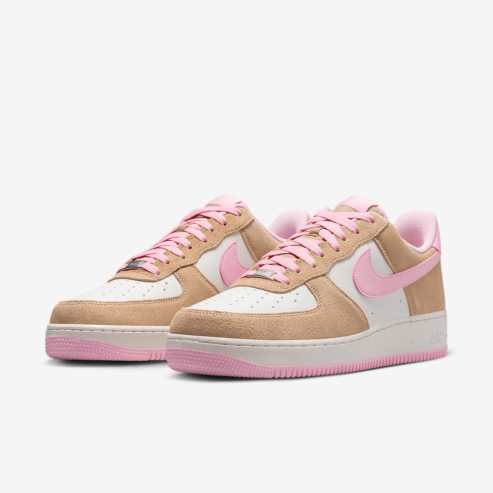 Nike Men's Air Force 1 '07 LV8 Shoes Product Image