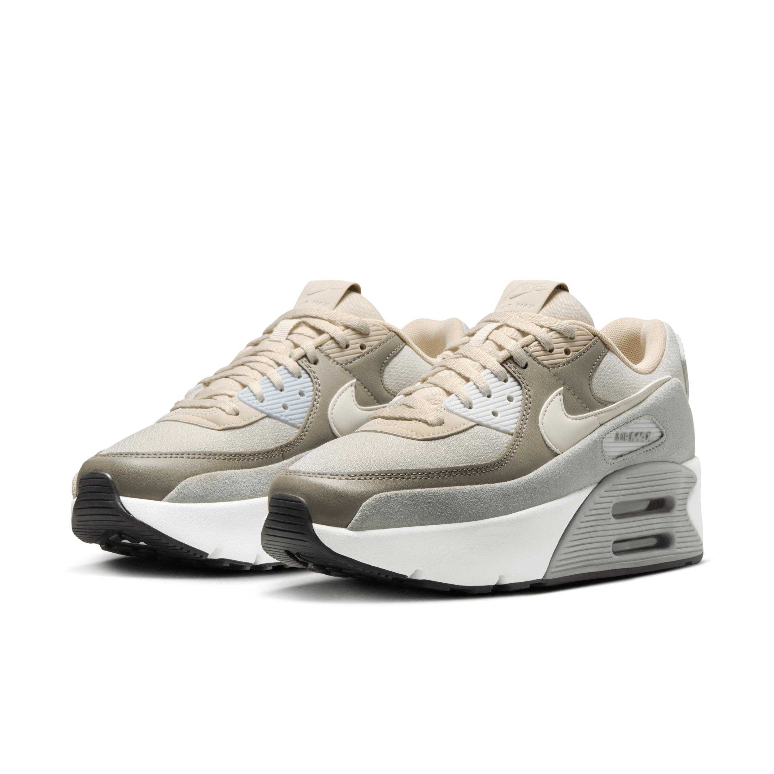 Nike Womens Air Max 90 LV Shoes | FD4328-109 Product Image