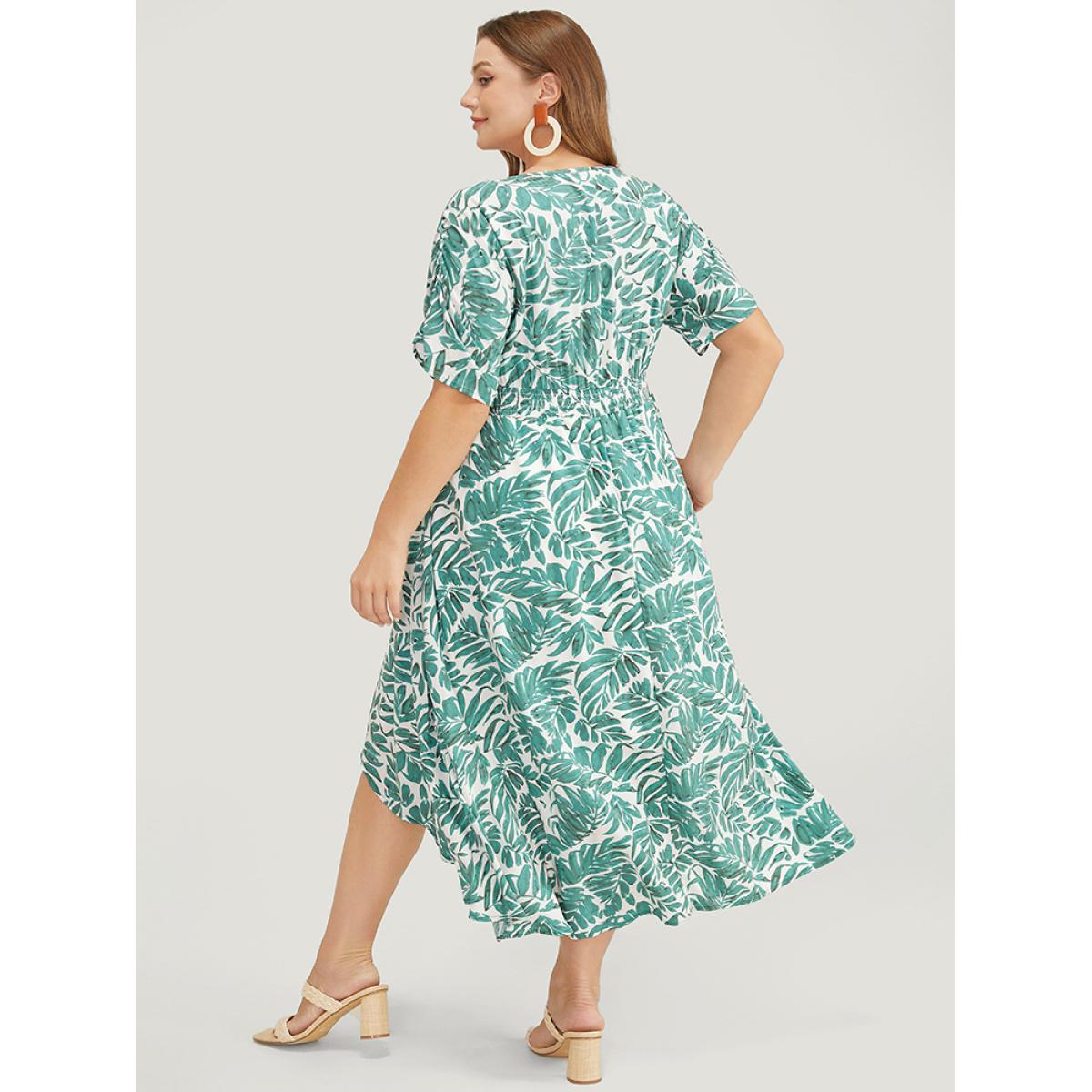 Plus Size Plant Print Pocket Shirred Ruched Sleeve High Low Dress Emerald Women Elegant Ruched V-neck Short sleeve Curvy Midi Dress BloomChic 12/L Product Image