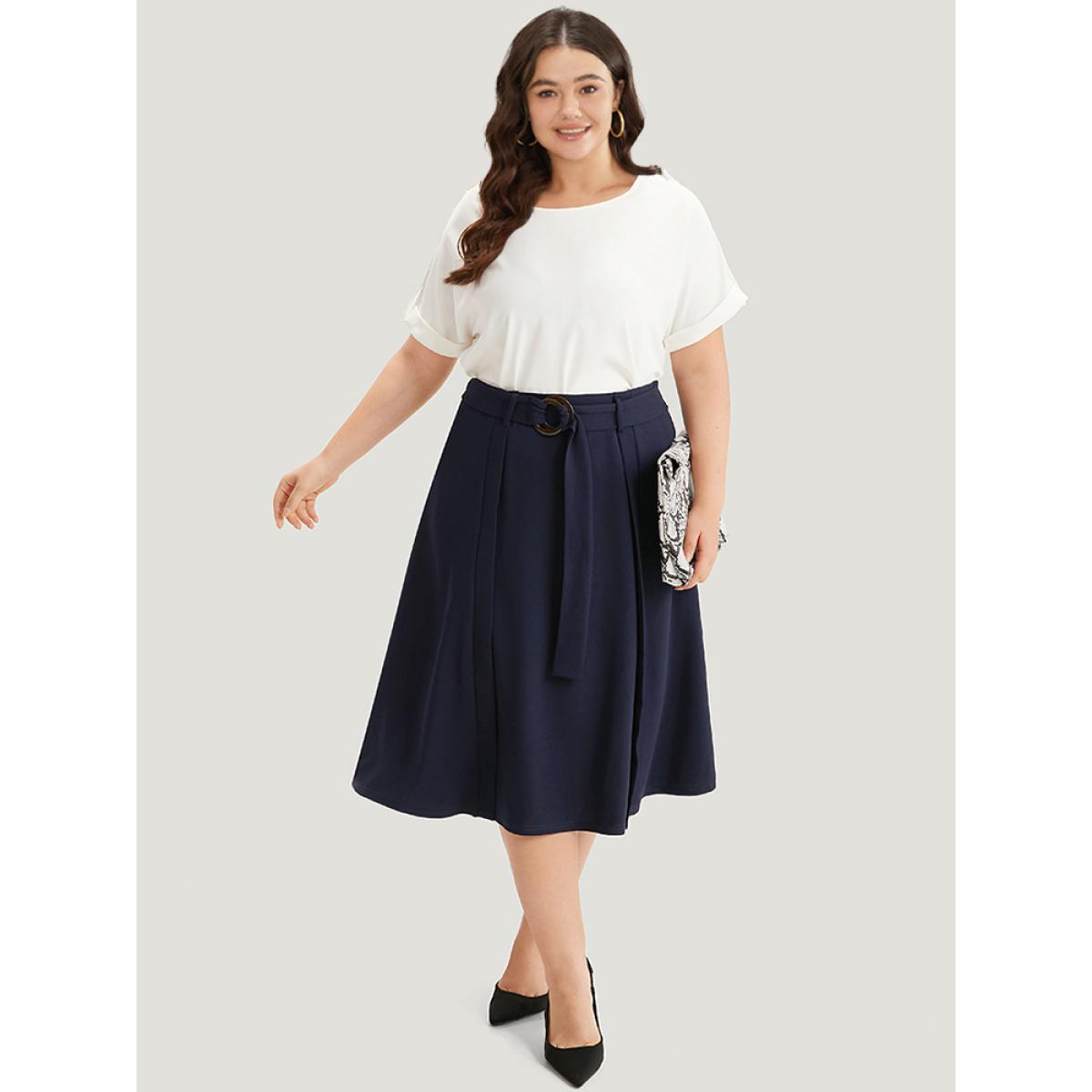 Plus Size Plain Pocket Belted Buckle Detail Midi Skirt Women Indigo Office Plain No stretch Pocket Belt Work Skirts BloomChic 18-20/2X Product Image