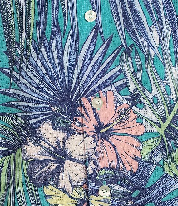 Caribbean Isle Breeze Performance Stretch Solid Short Sleeve Woven Shirt Product Image