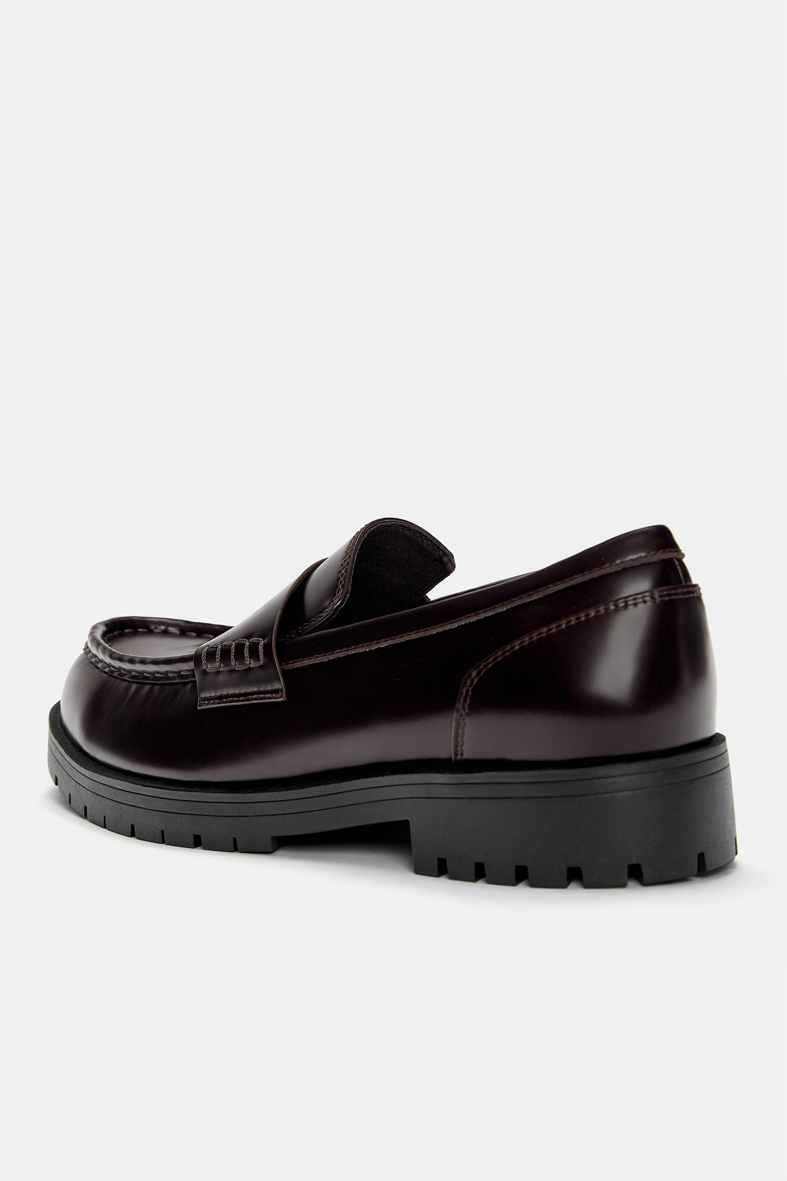Chunky burgundy loafers Product Image