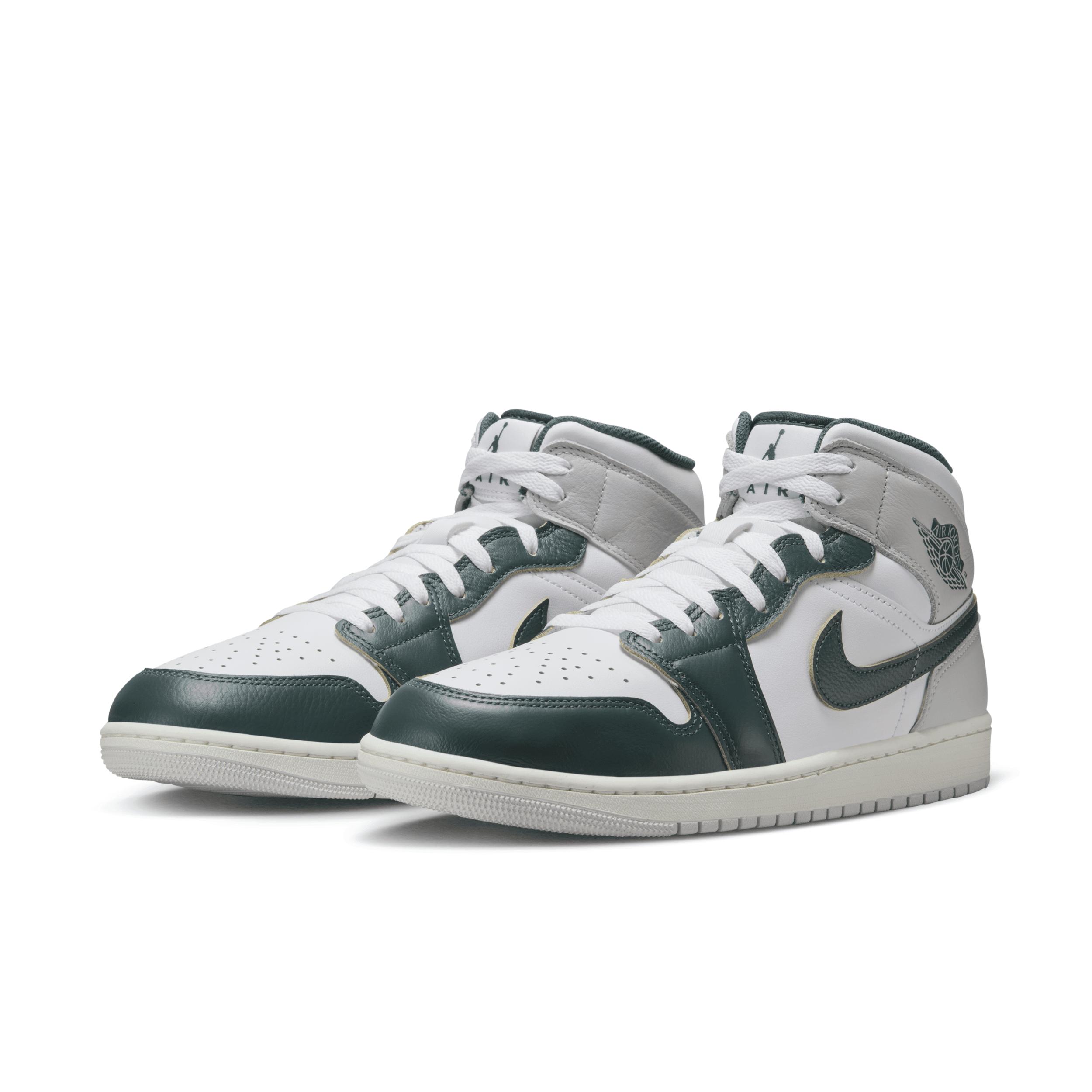 Mens Air Retro 1 Mid SE Casual Shoes Product Image