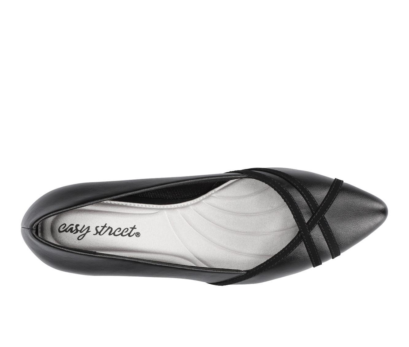 Women's Easy Street Lotus Pumps Product Image