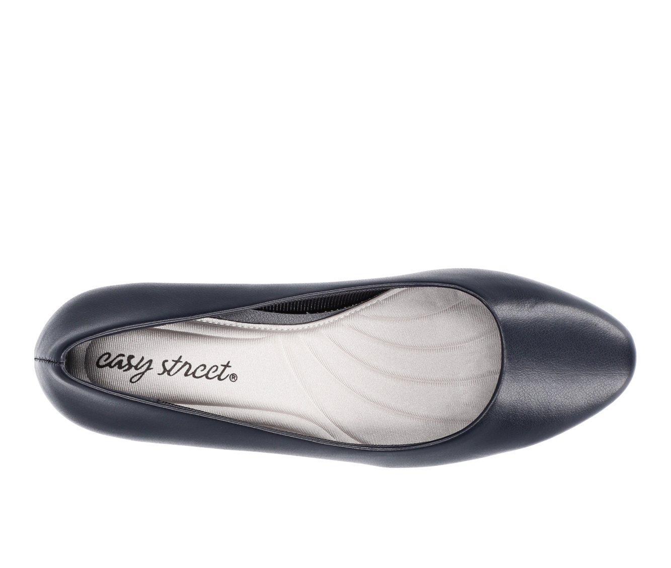 Women's Easy Street Ballari Pumps Product Image