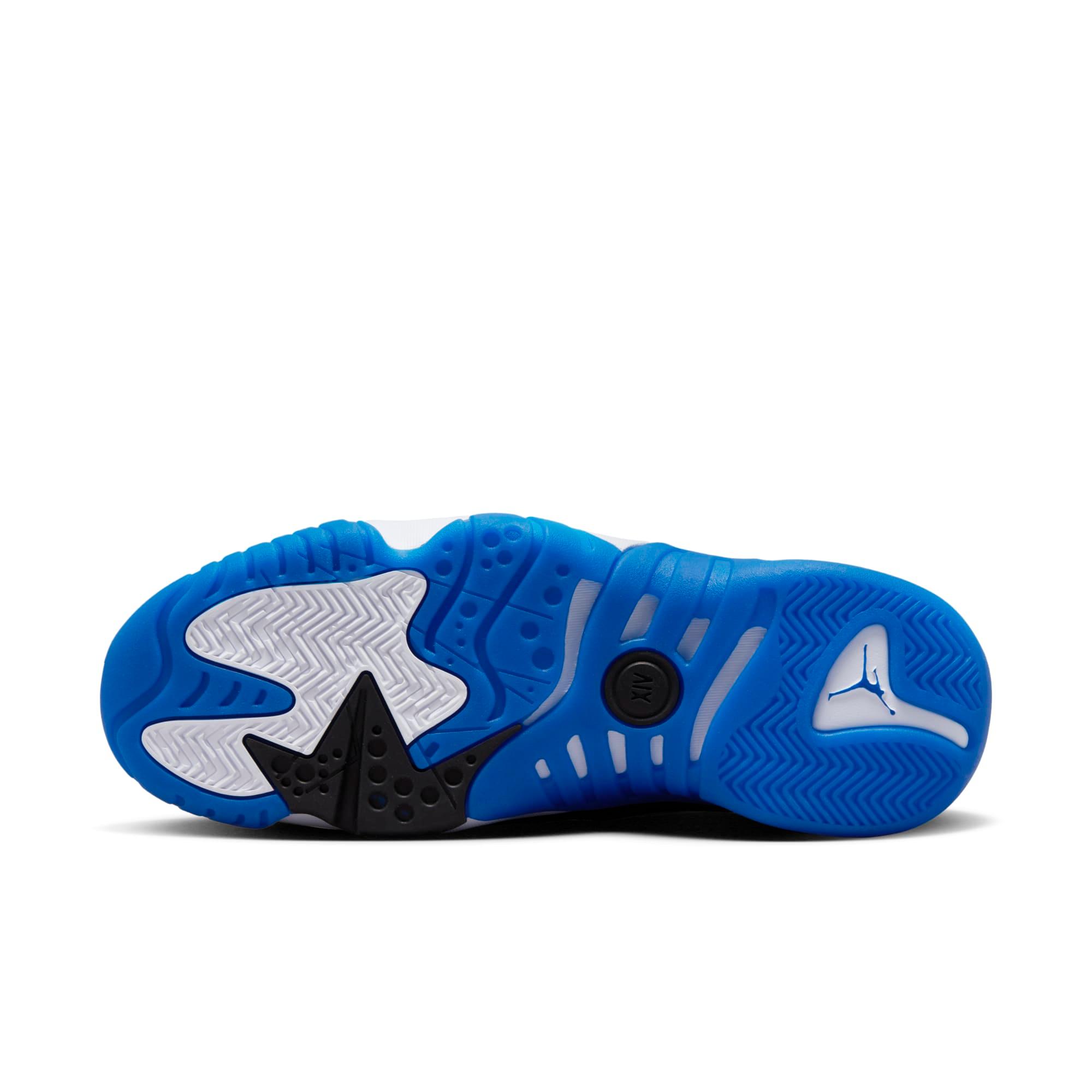 Nike Men's Jumpman Two Trey Shoes Product Image