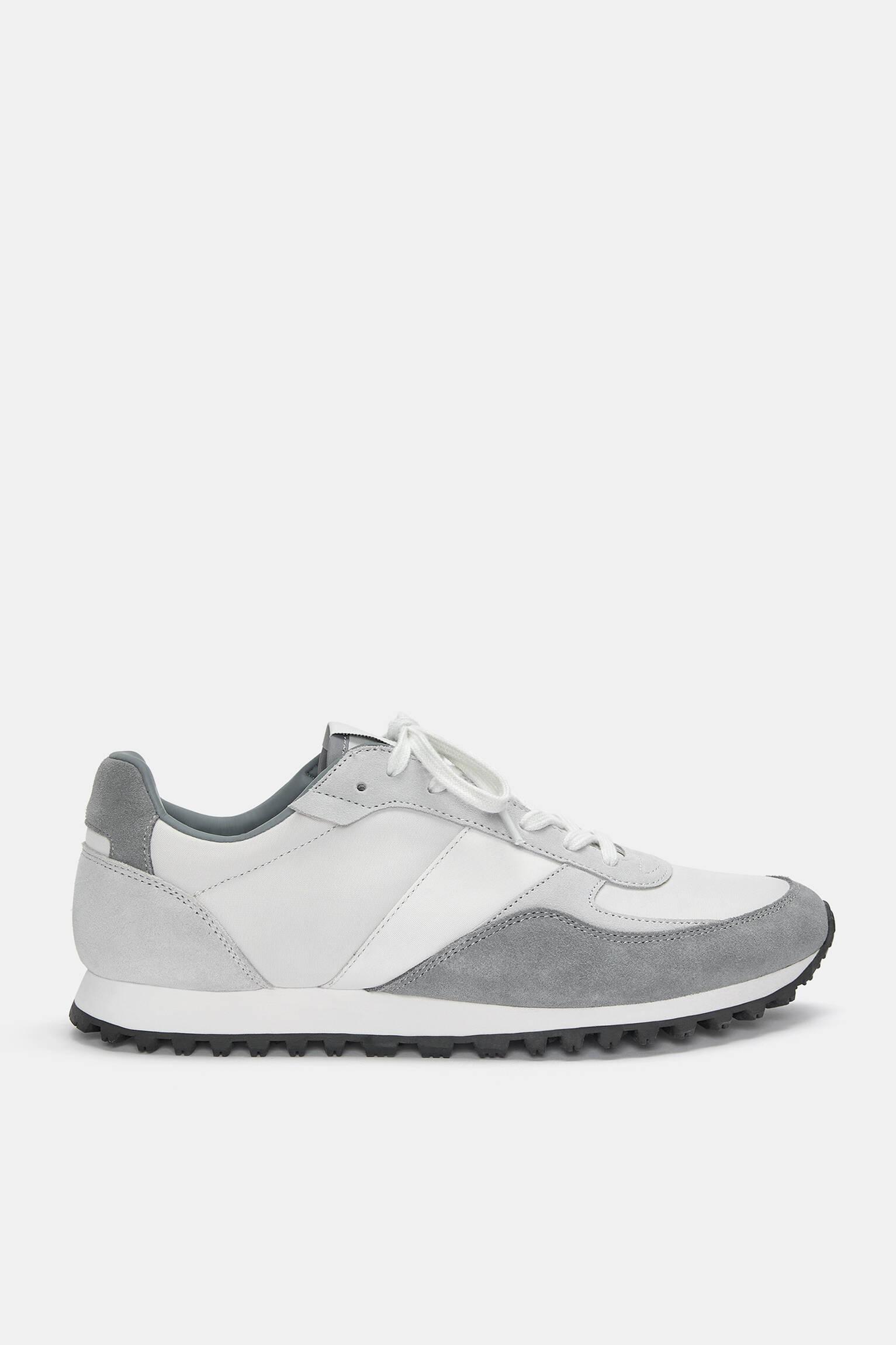 Casual sneakers Product Image