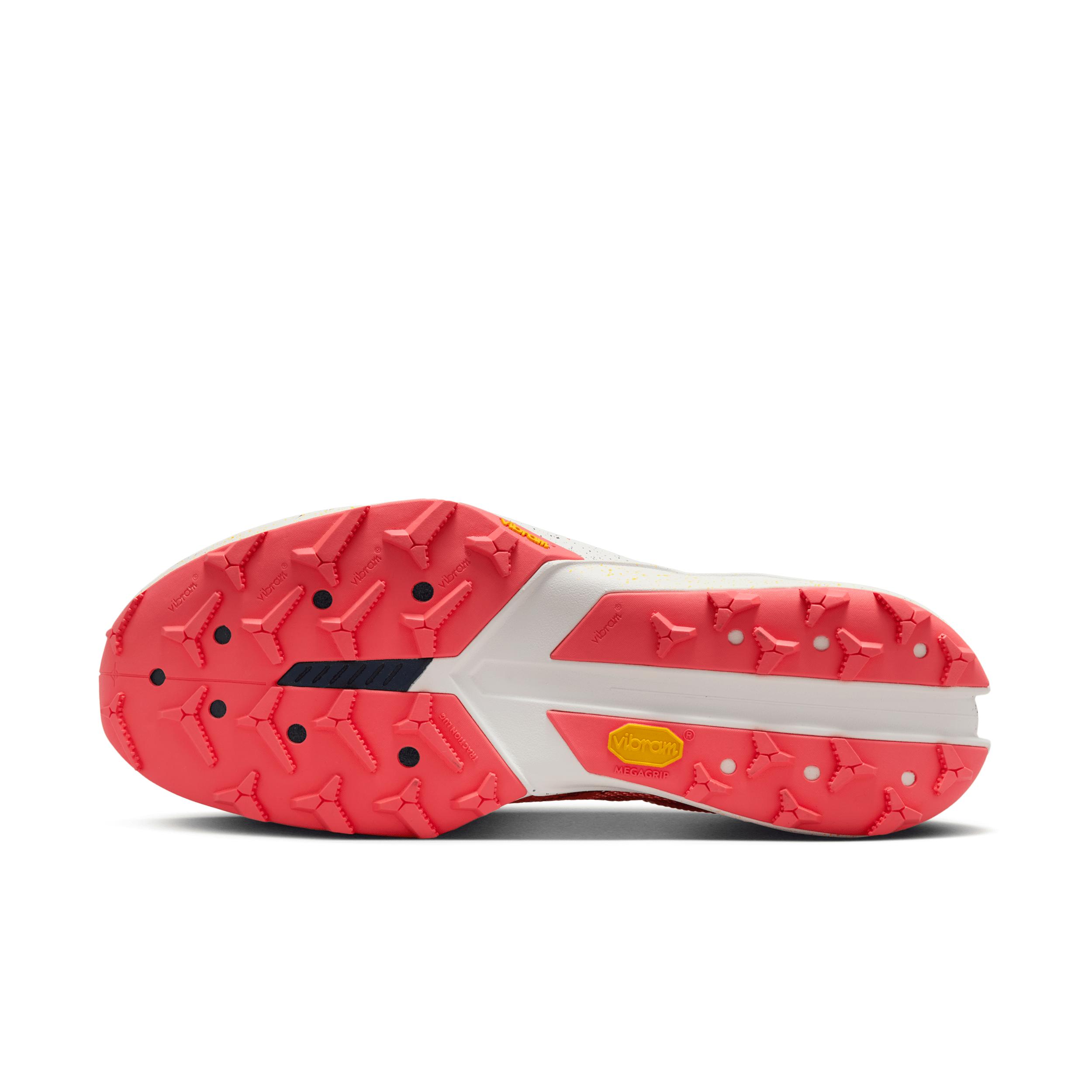 Nike Men's Kiger 10 Trail Running Shoes Product Image