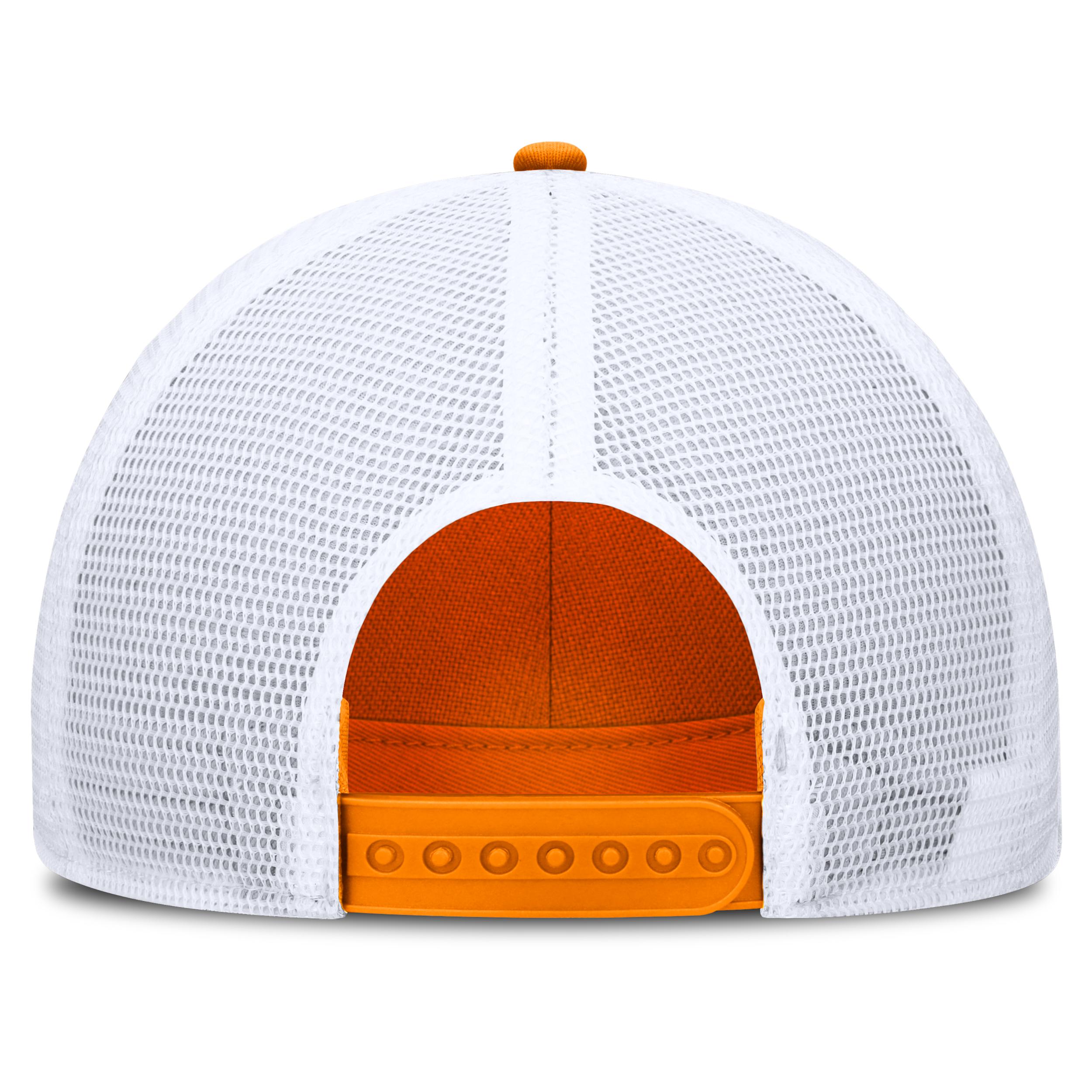 Kentucky On-Field Rise Engineered Nike Men's College Trucker Adjustable Hat Product Image
