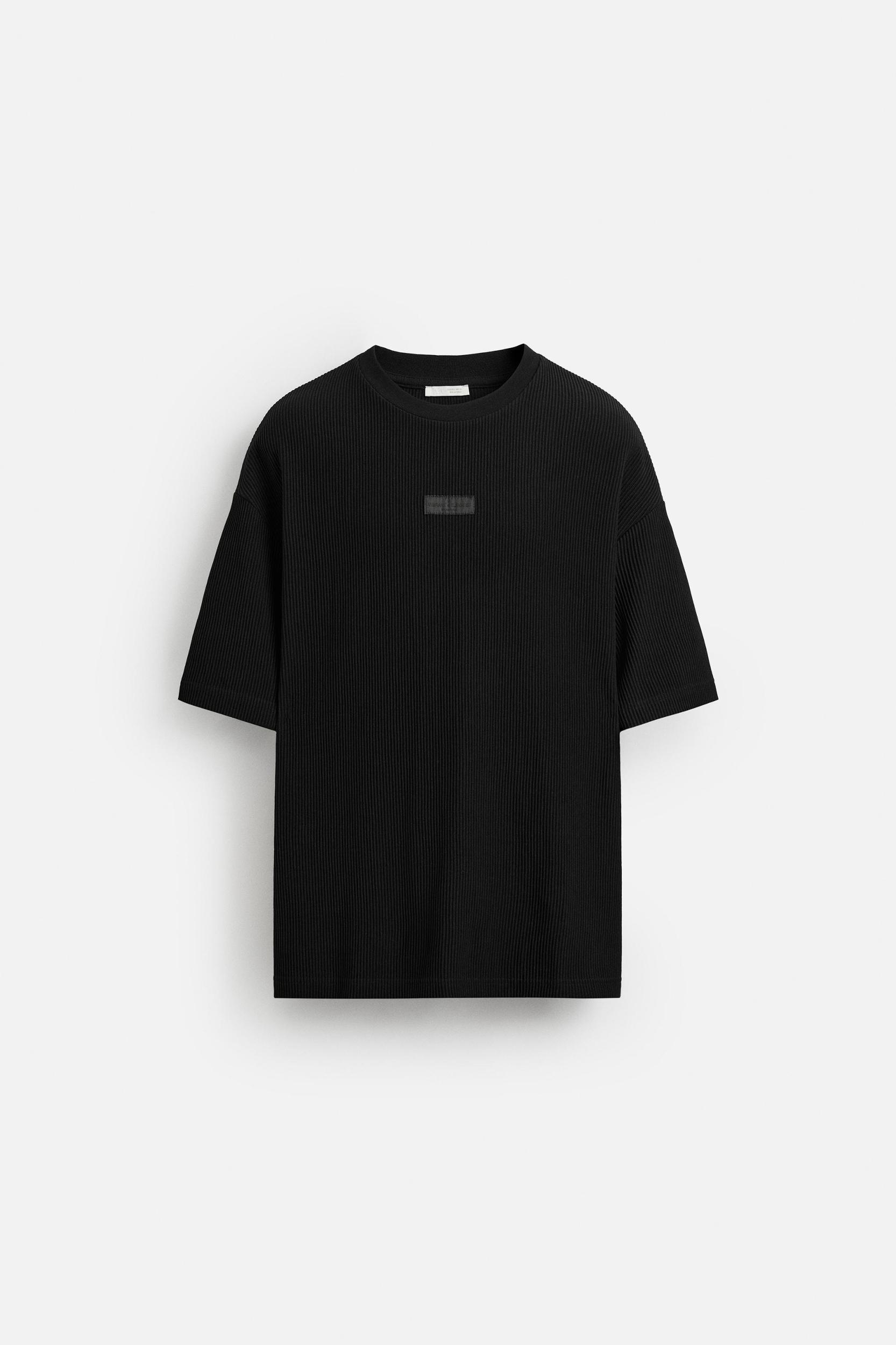 VERTICAL TEXTURED T-SHIRT Product Image