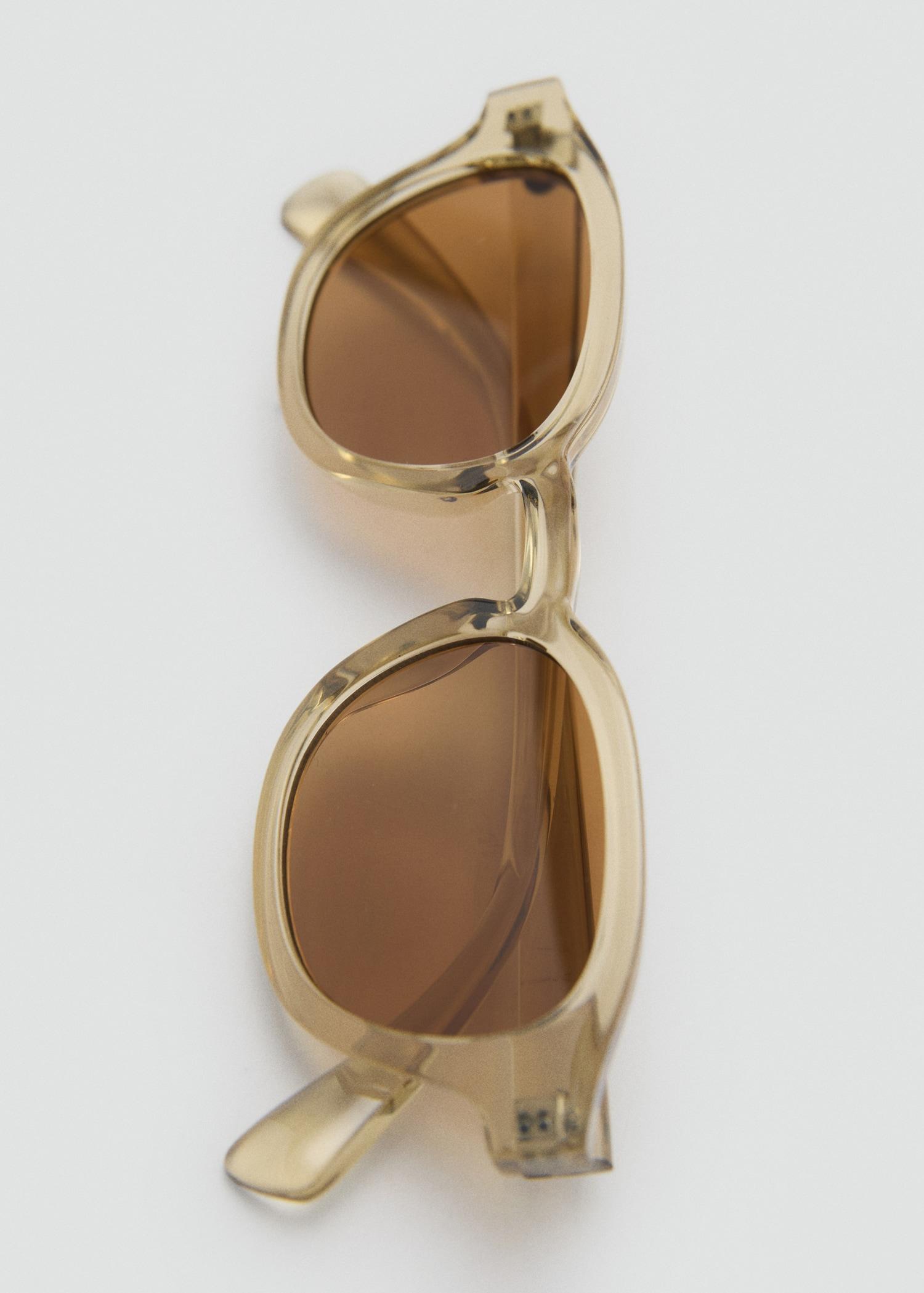Semi-transparent frame sunglasses - Men | MANGO USA Product Image