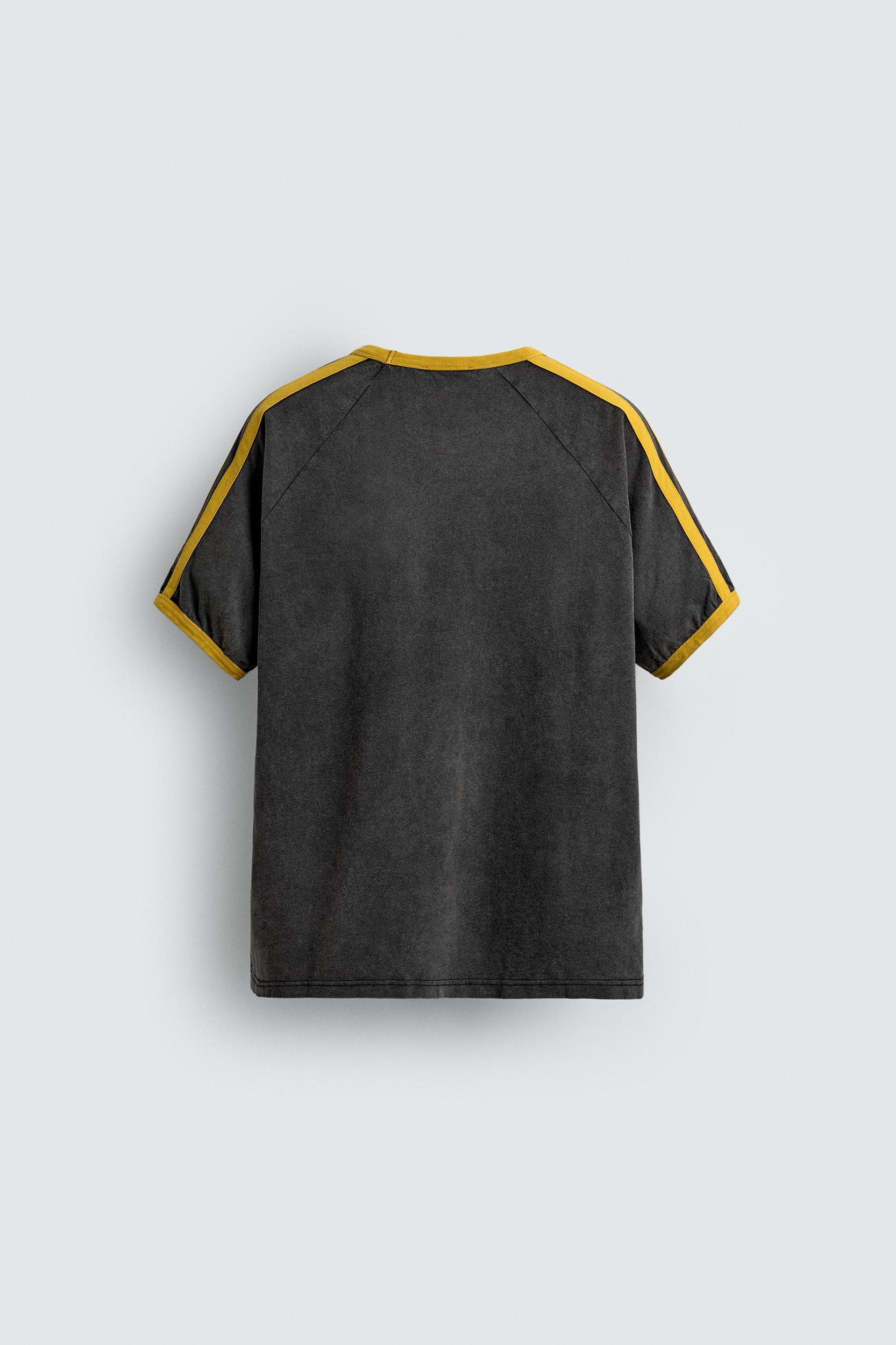 RIBBED CONTRAST TEXT T-SHIRT Product Image