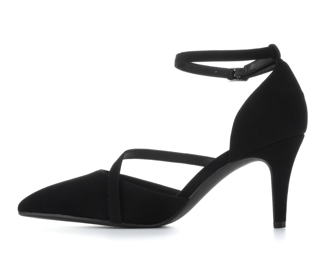 Women's Solanz Sam Pumps Product Image