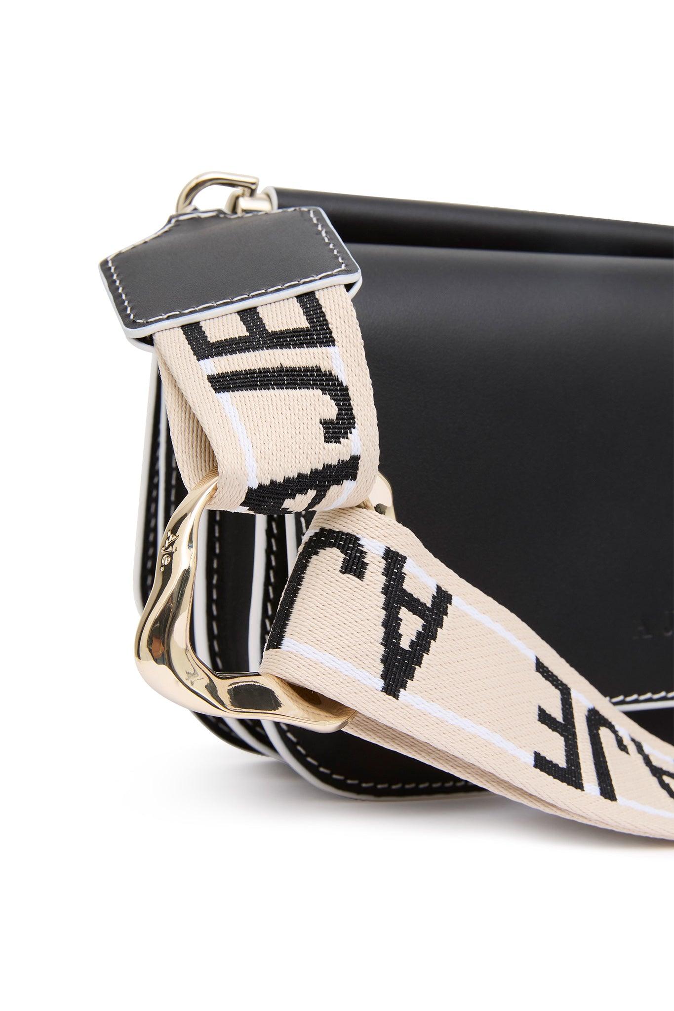 Nova Crossbody Bag Product Image