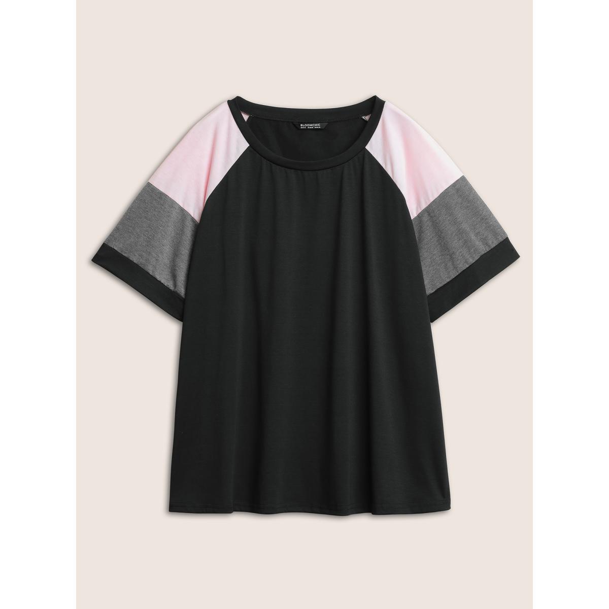 Plus Size Colorblock Contrast Crew Neck Raglan Sleeve T-shirt MistyRose Women Casual Contrast Colorblock Everyday T-shirts BloomChic 28/5X Product Image