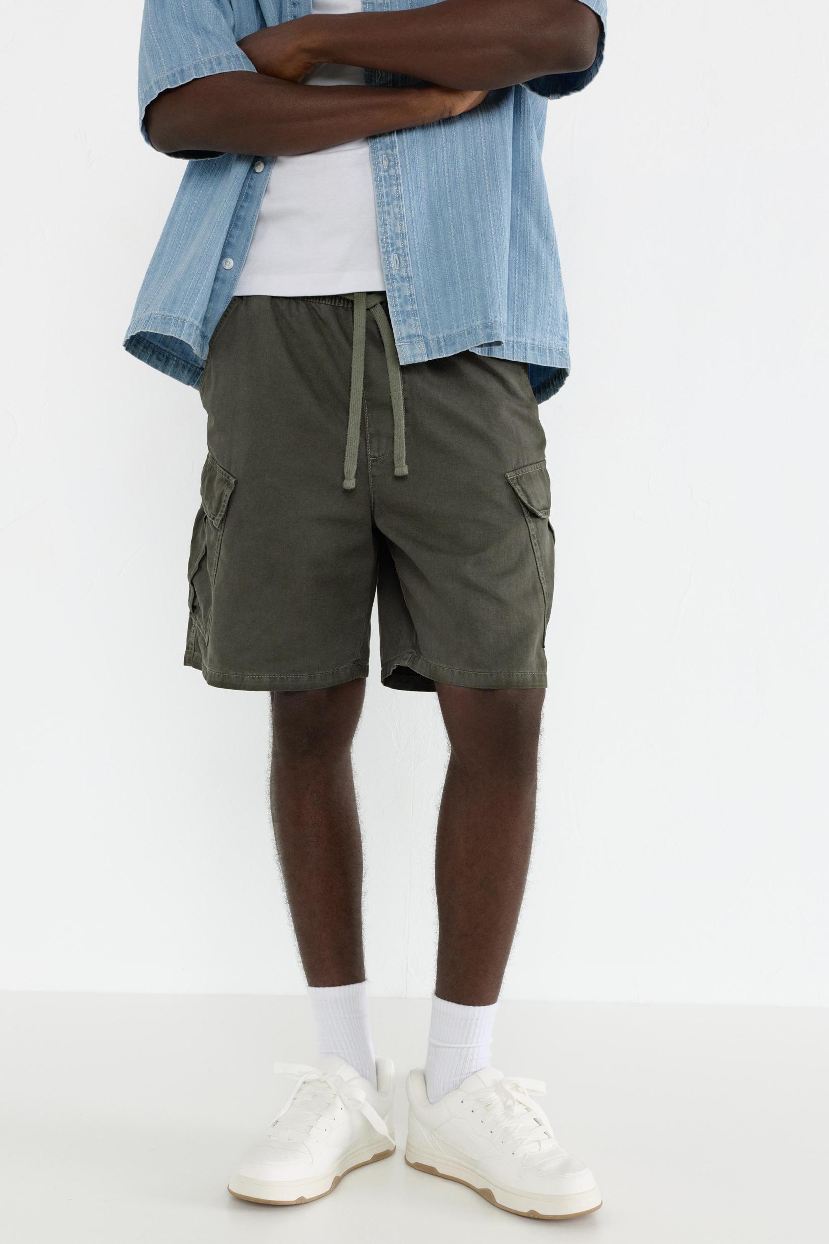 Cargo Bermuda shorts Product Image
