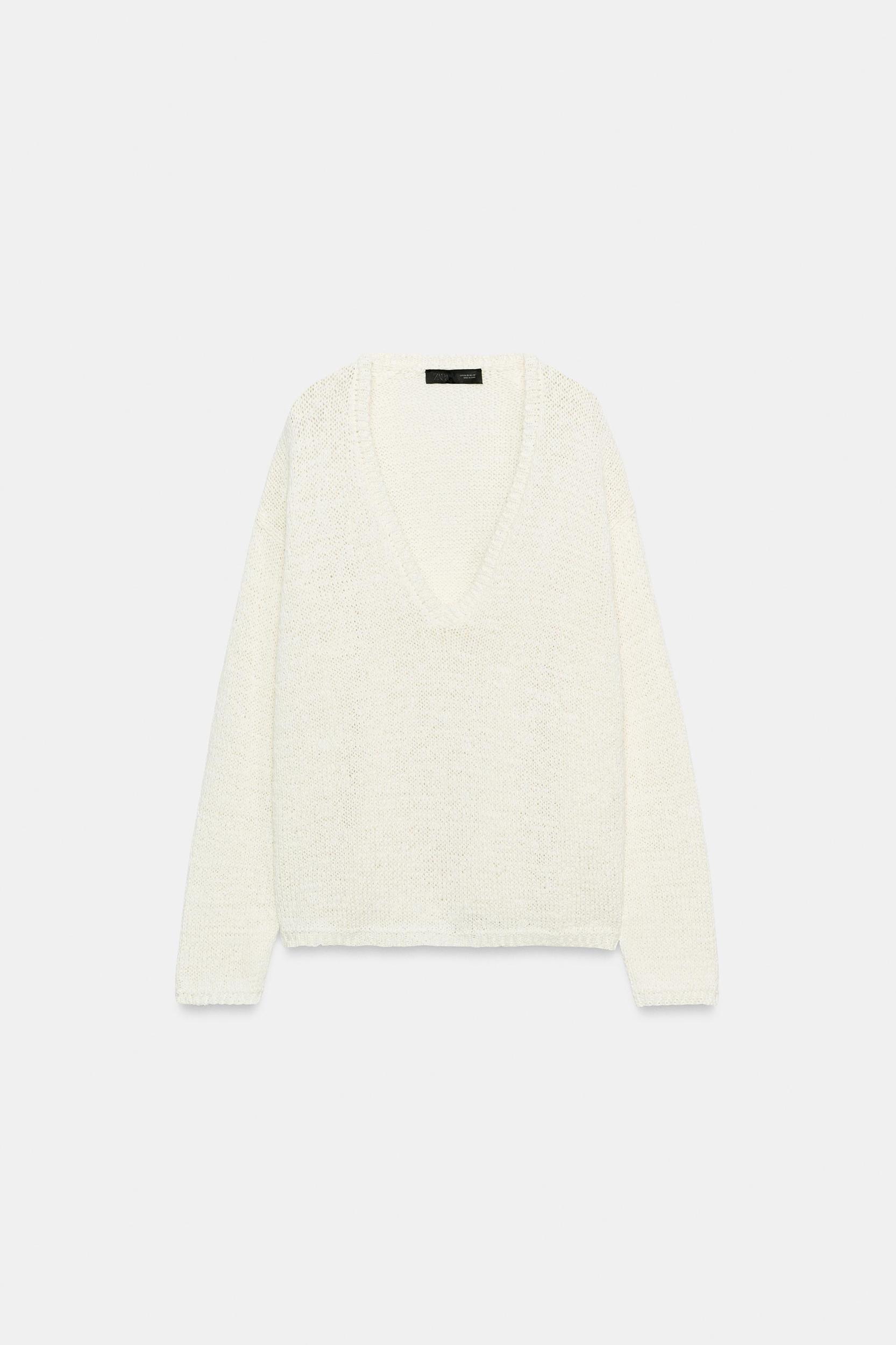 V-NECK KNIT JUMPER Product Image