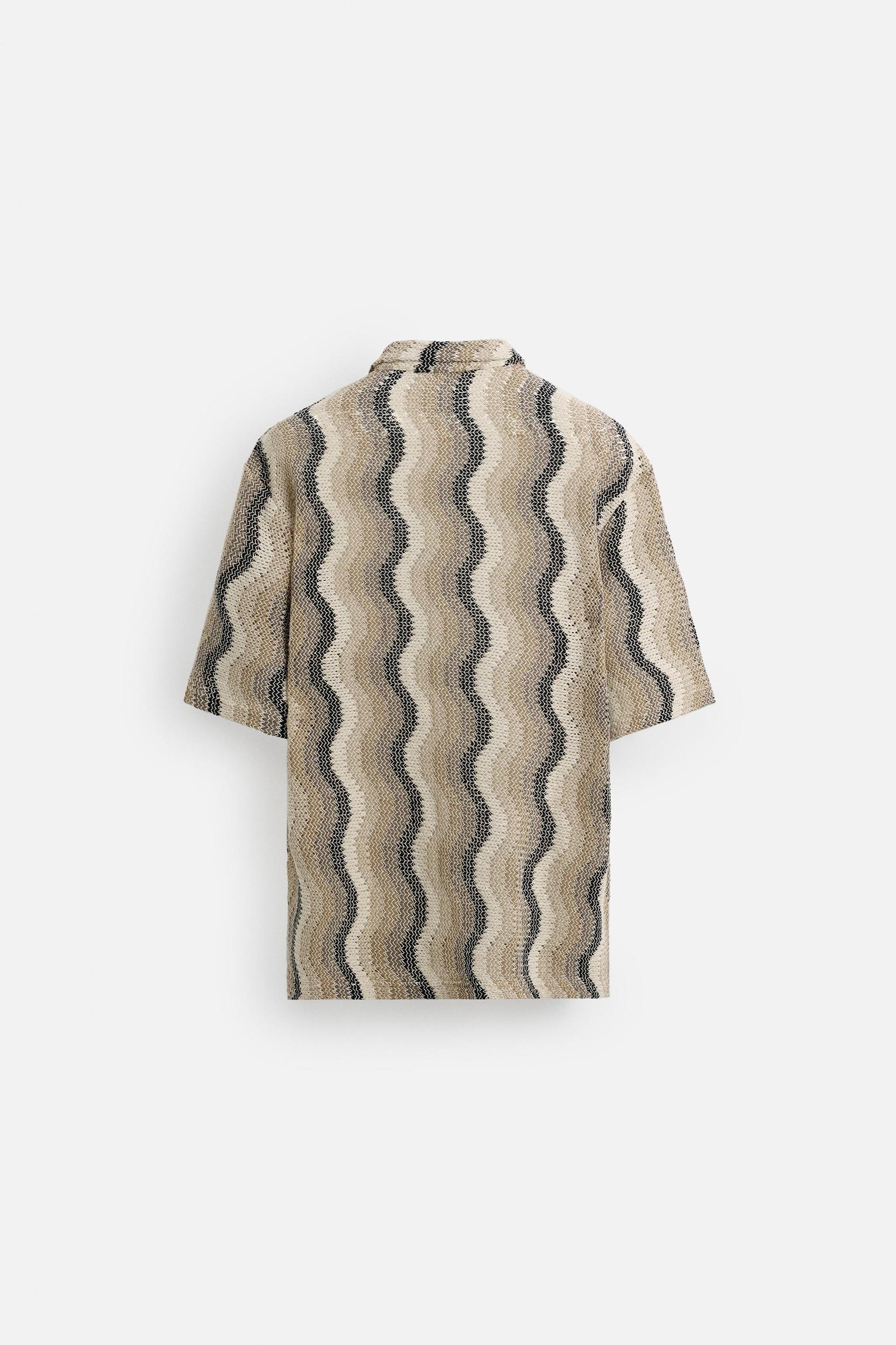WAVY TEXTURED SHIRT Product Image