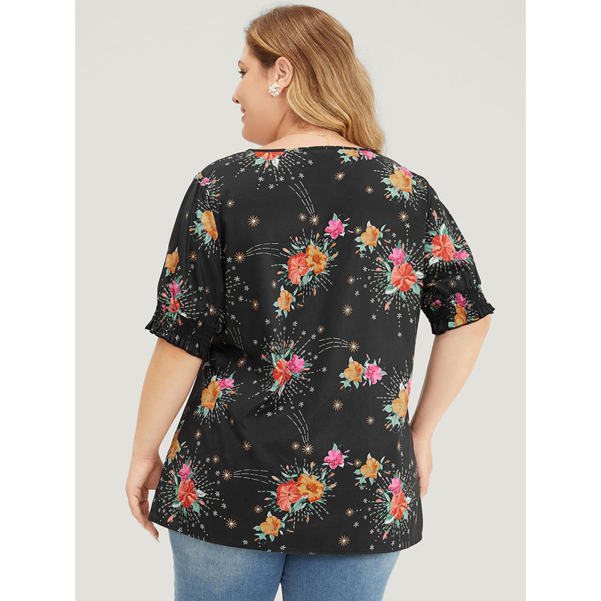 Plus Size BlackFlower Floral Shirred Puff Sleeve Blouse Women Glamour Short sleeve V-neck Going out Blouses BloomChic 30/6X Product Image