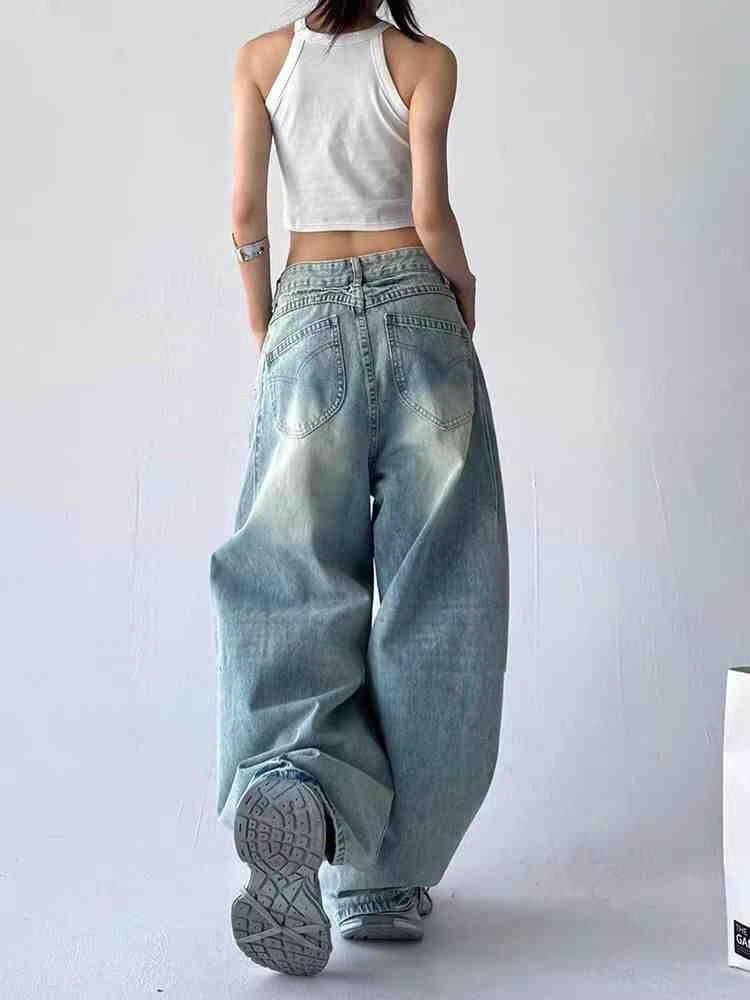 Mid Rise Washed Barrel Baggy Jeans Product Image