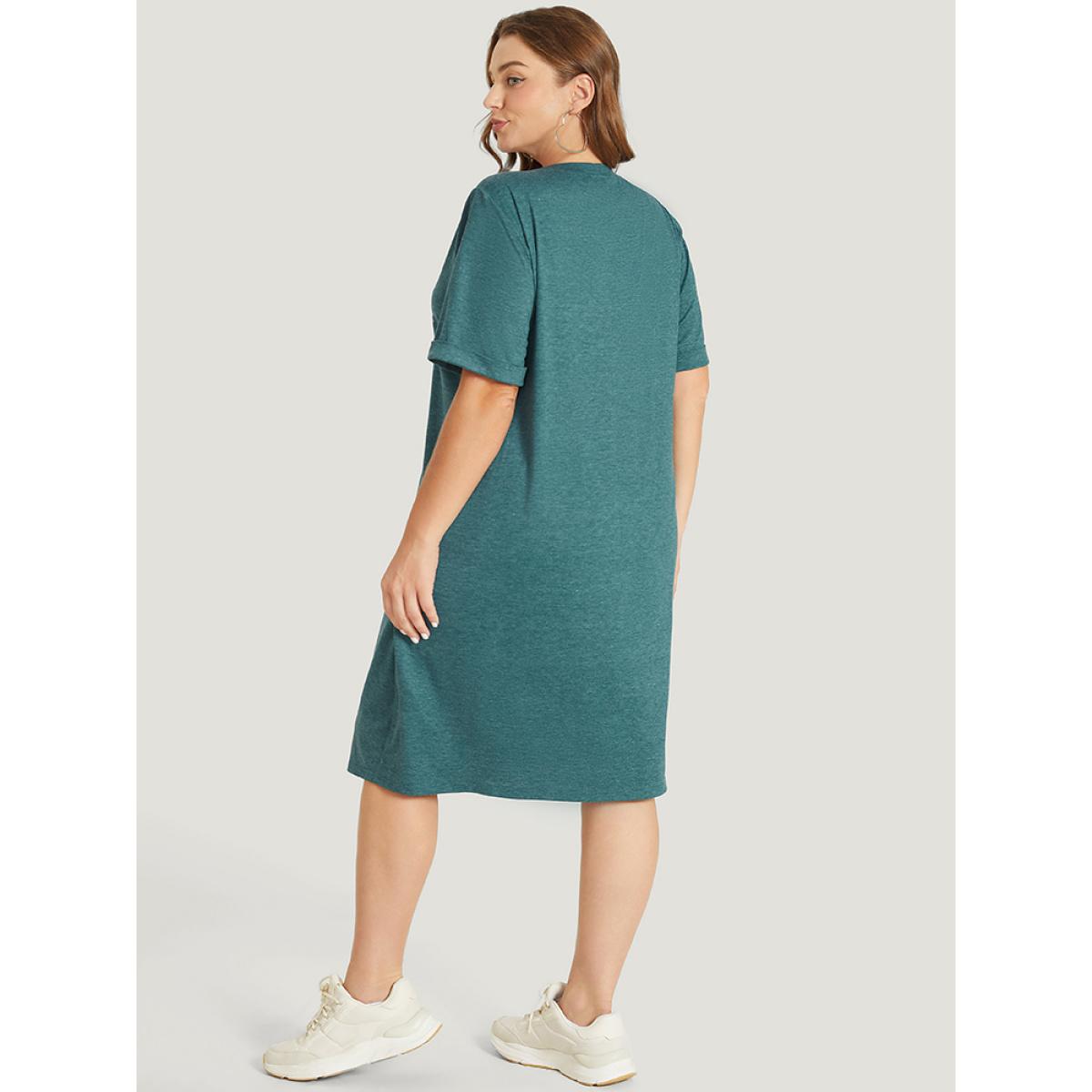 Plus Size Floral Print Roll Sleeve Pocket V Neck Dress Emerald Women Casual Non V-neck Short sleeve Curvy Midi Dress BloomChic 26/4X Product Image