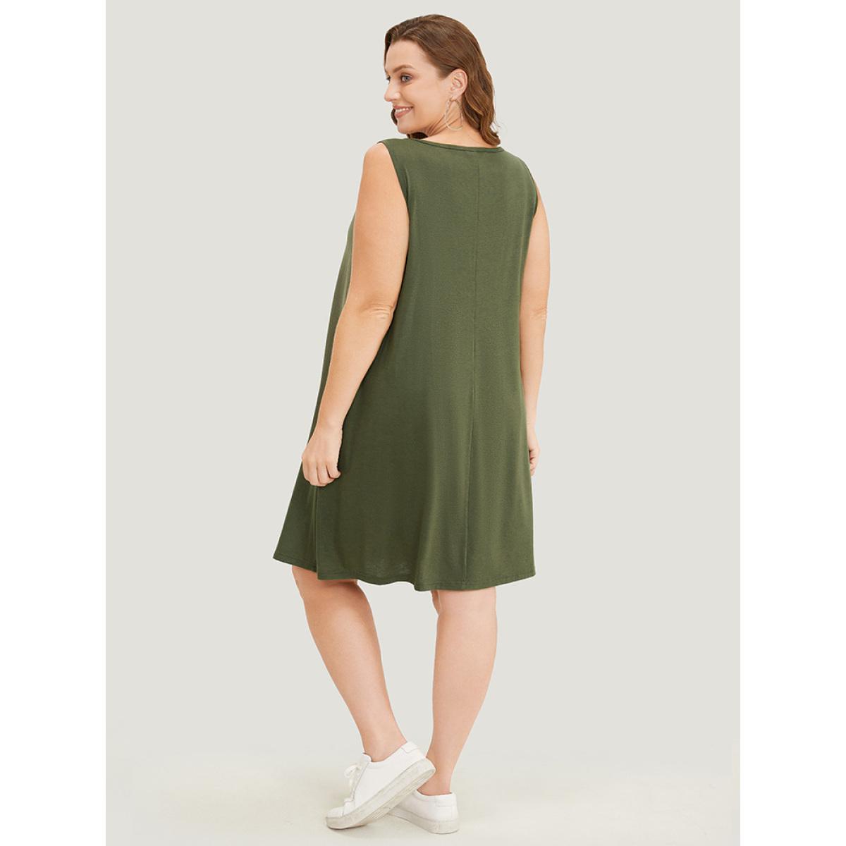 Plus Size Graphic Print Sleeveless Pocket Tank Dress ArmyGreen Women Casual Pocket Round Neck Sleeveless Curvy Knee Dress BloomChic 14-16/1X Product Image