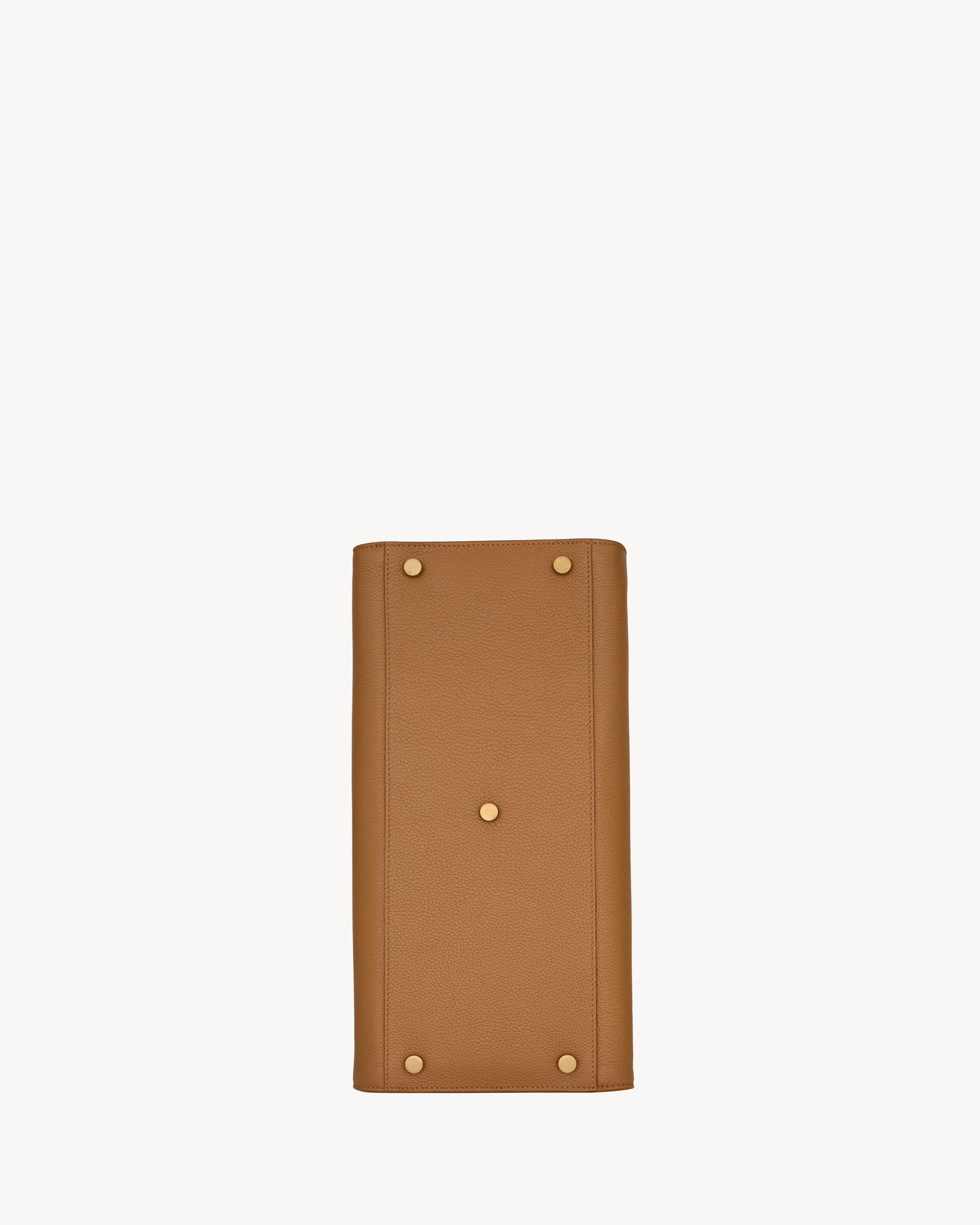 SAC DE JOUR IN SUPPLE GRAINED LEATHER - MEDIUM Product Image