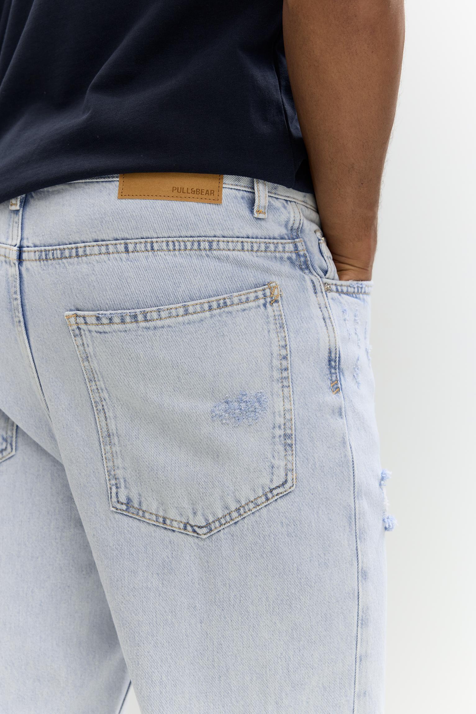 Relaxed fit ripped jeans Product Image