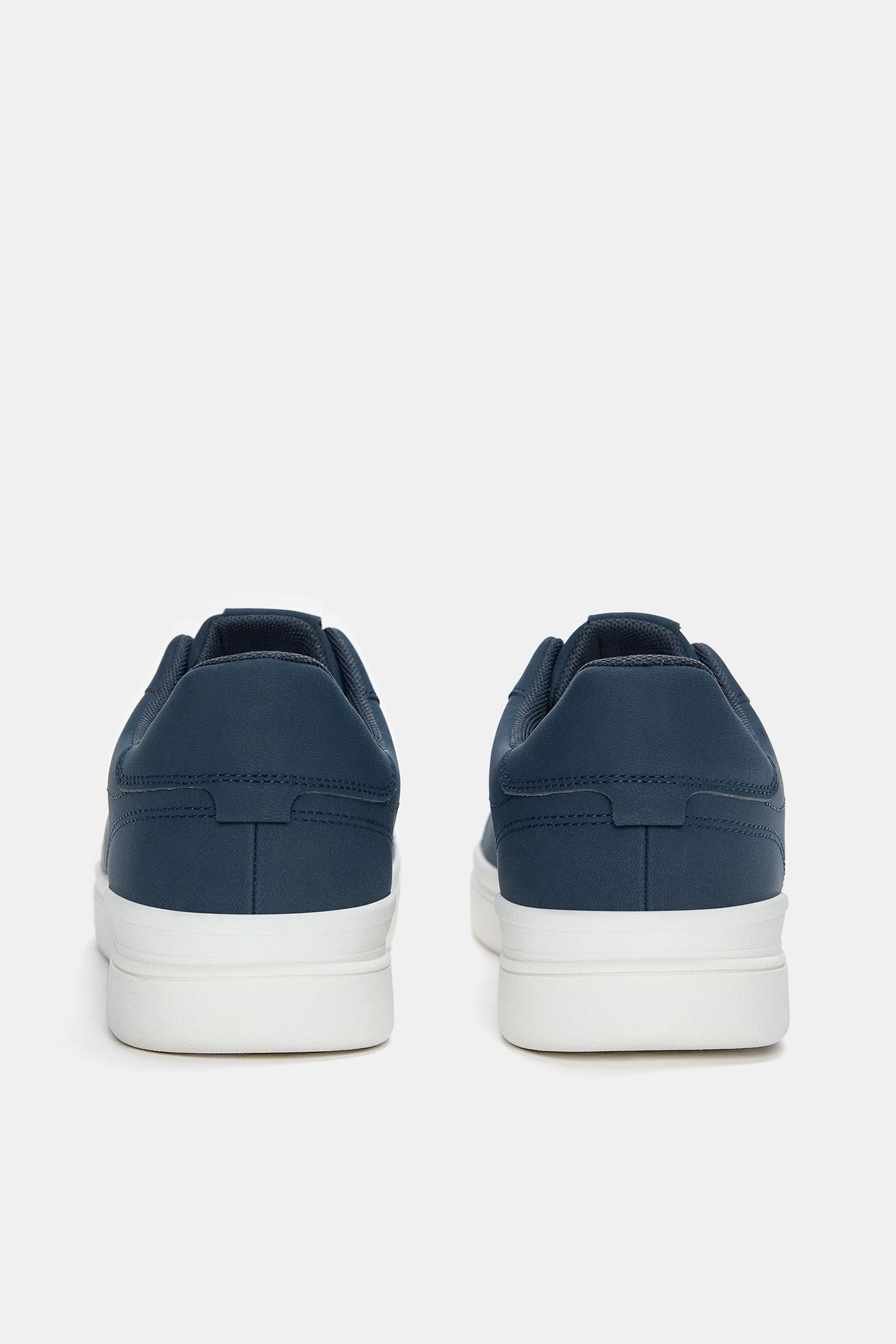 Chunky casual sneakers Product Image