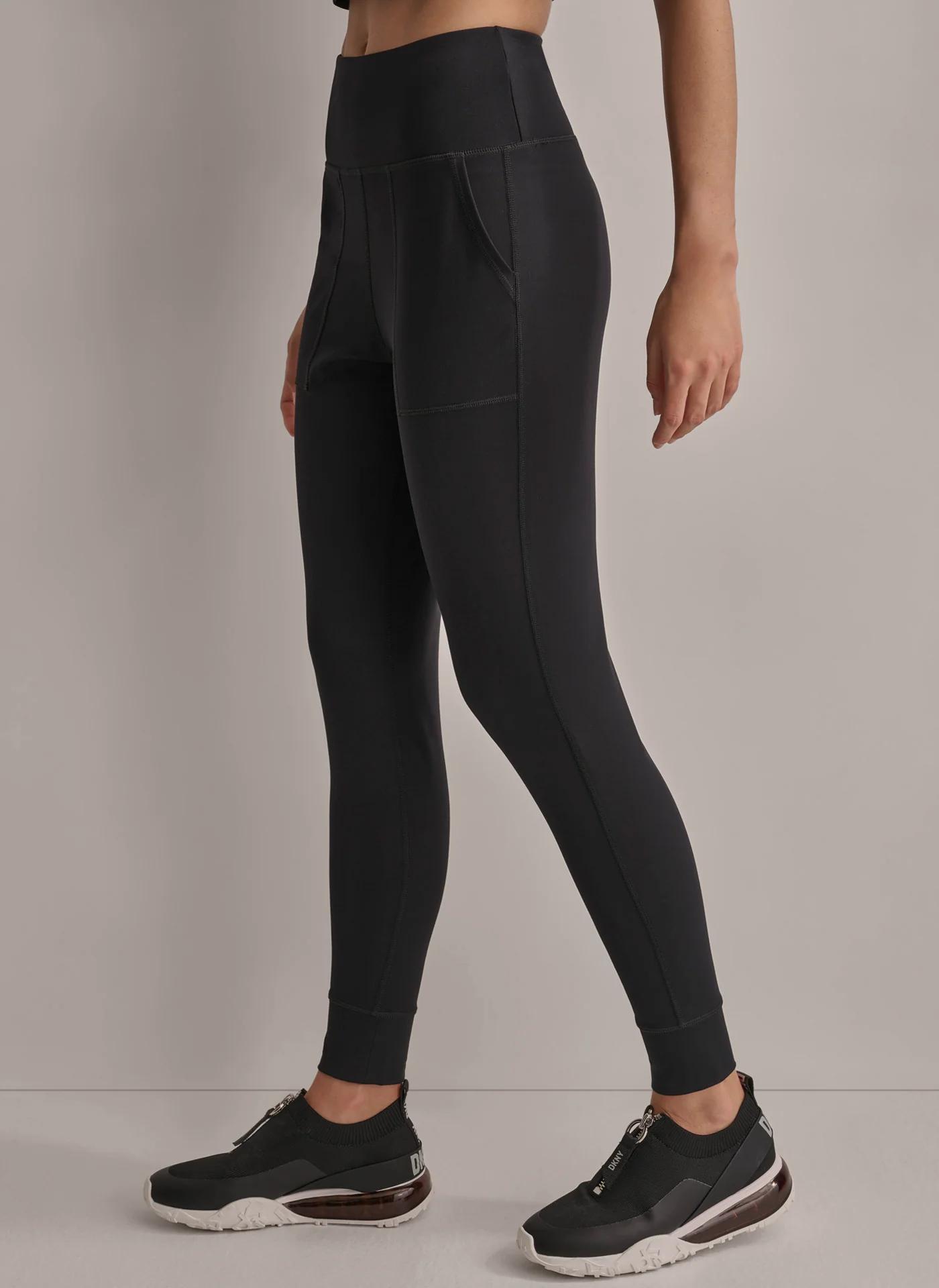 BALANCE COMPRESSION JOGGER WITH POCKETS Product Image