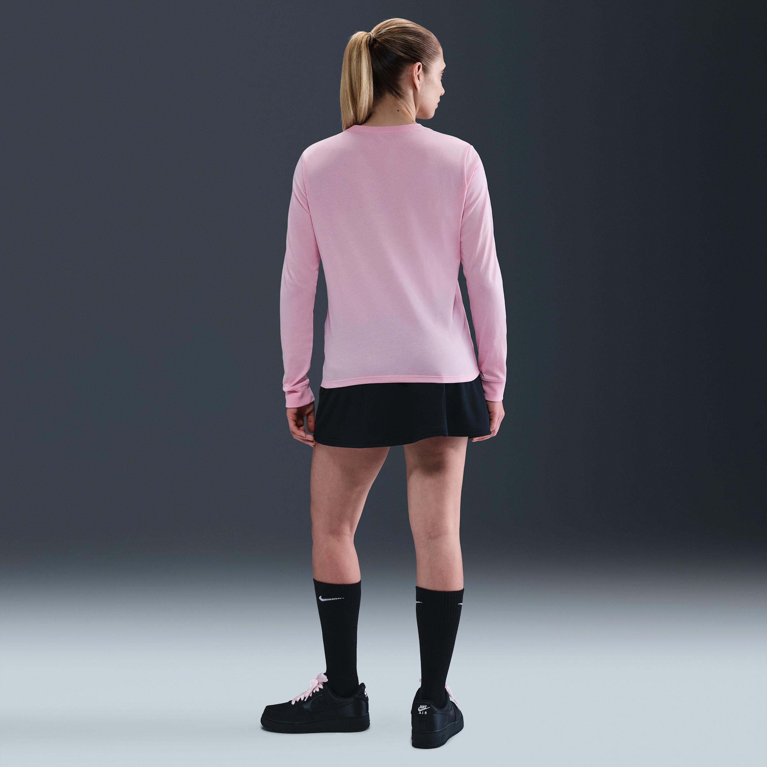 Womens Nike Sportswear Club Long-Sleeve T-Shirt | HF0780-100 Product Image