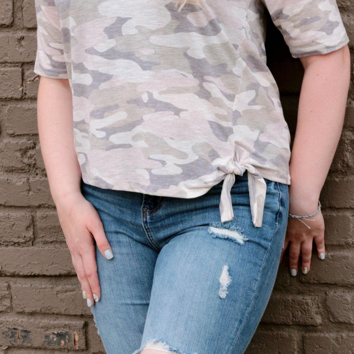 B0780TK1E   Shirley Elbow Sleeve V-Neck Top Product Image