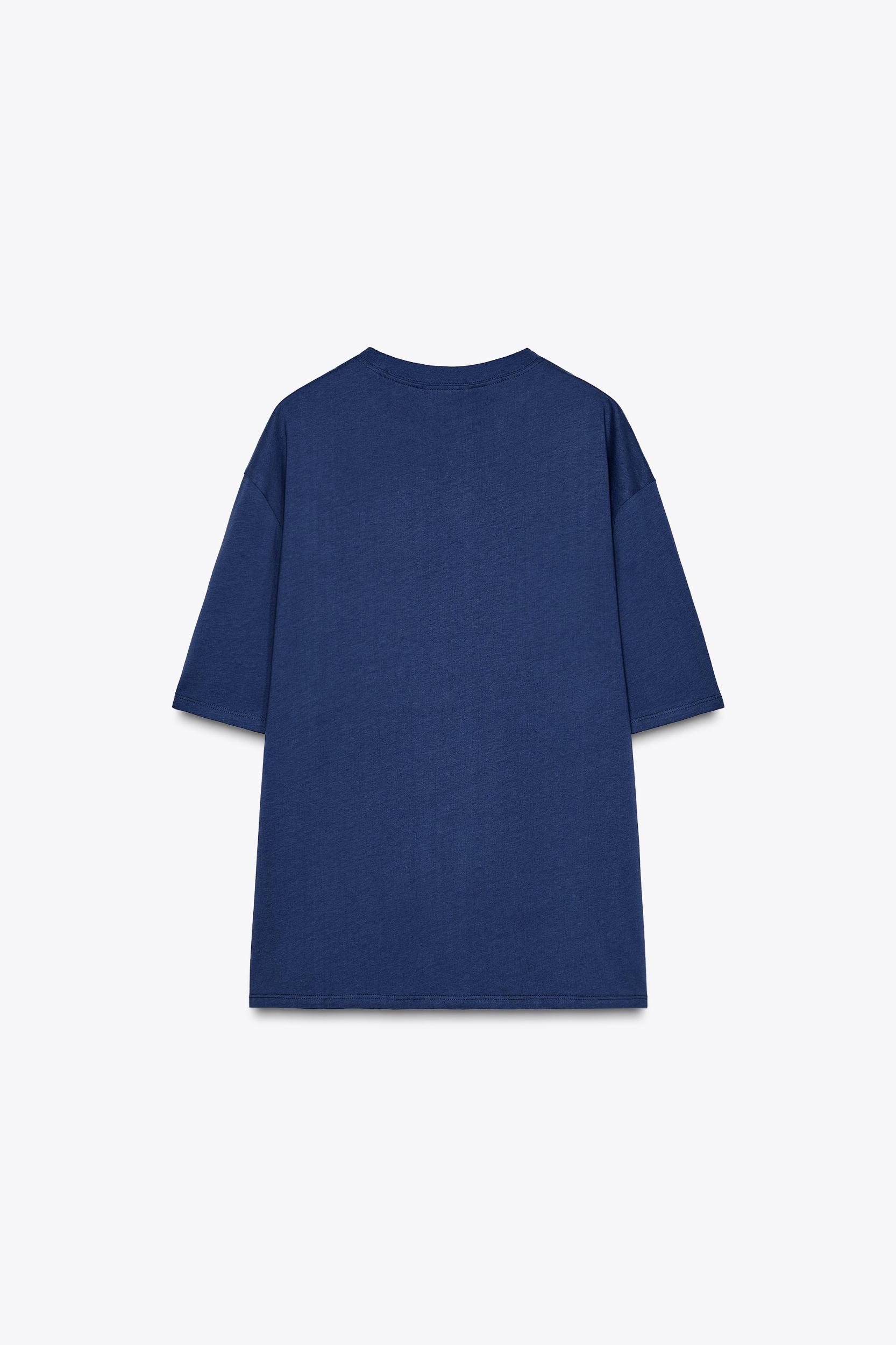 OVERSIZED TEXT T-SHIRT Product Image