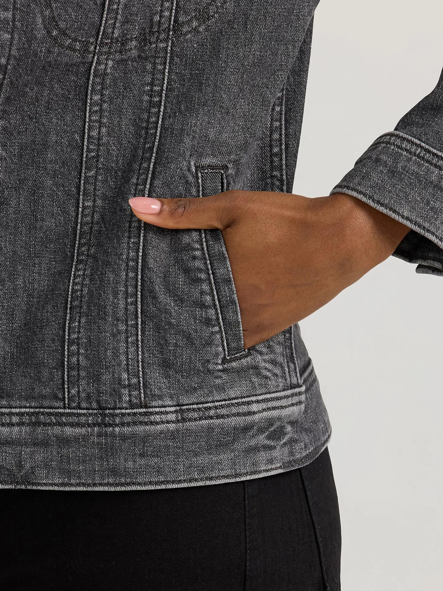 Women’s Legendary Regular Fit | Denim Jacket | Lee® Product Image