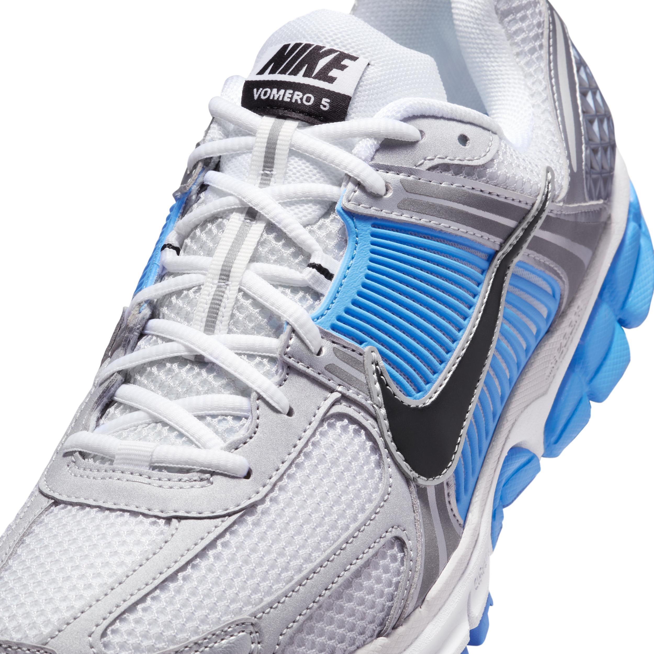 Nike Men's Zoom Vomero 5 Shoes Product Image